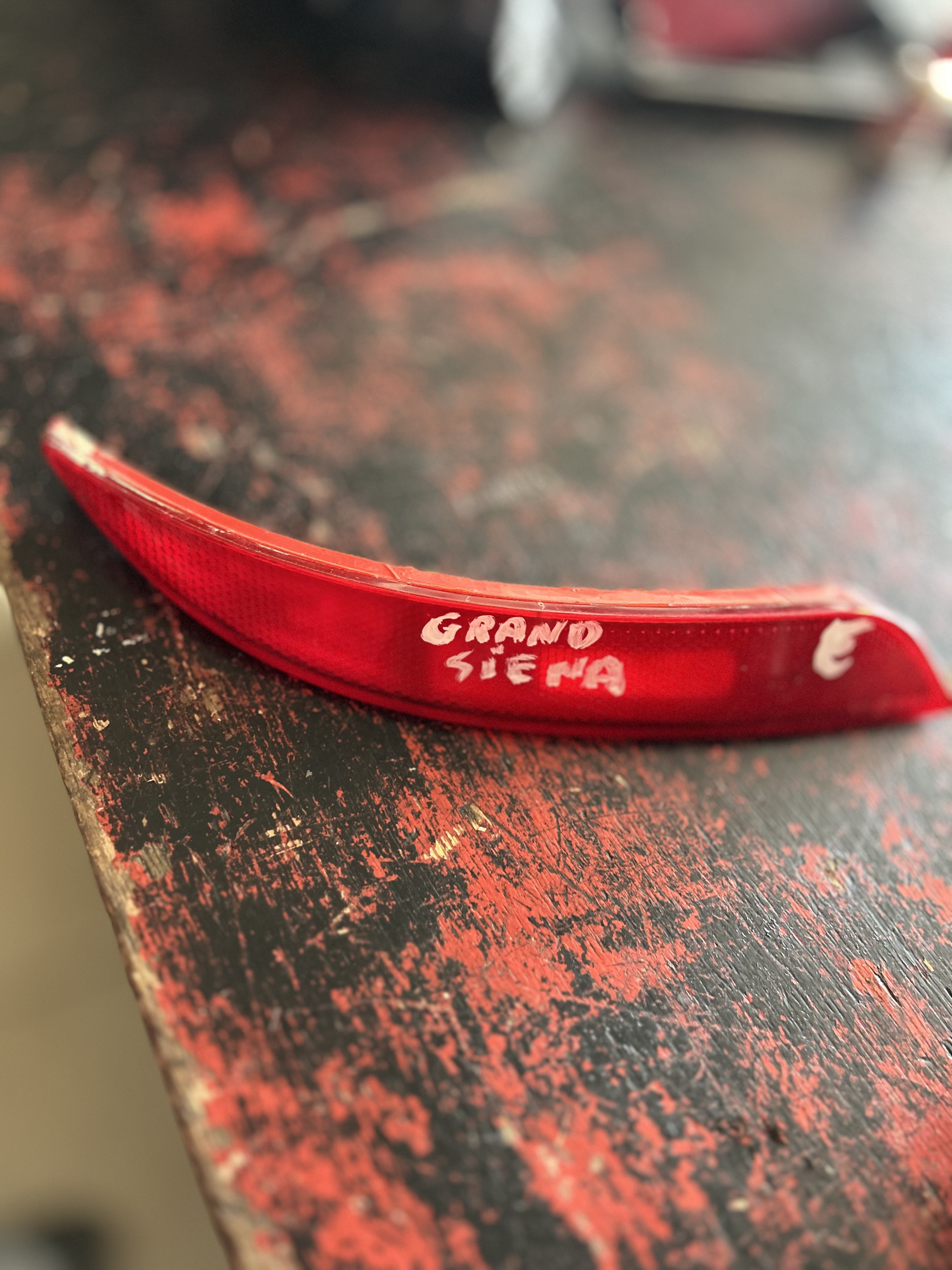 Olho De Gato Traseiro T.e - Imagem 1