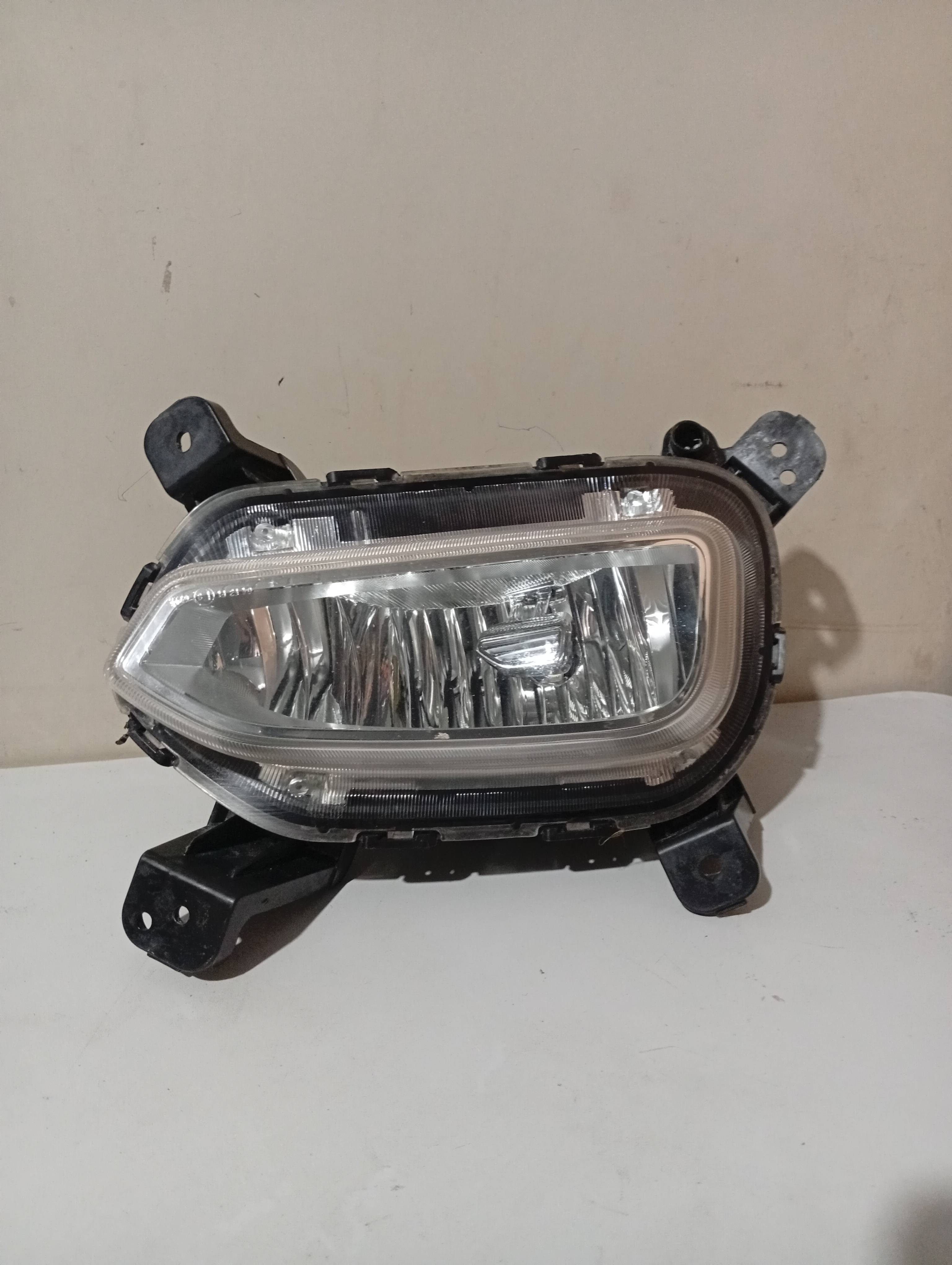 Farol Auxiliar Hyundai Creta 2017/2019 LE