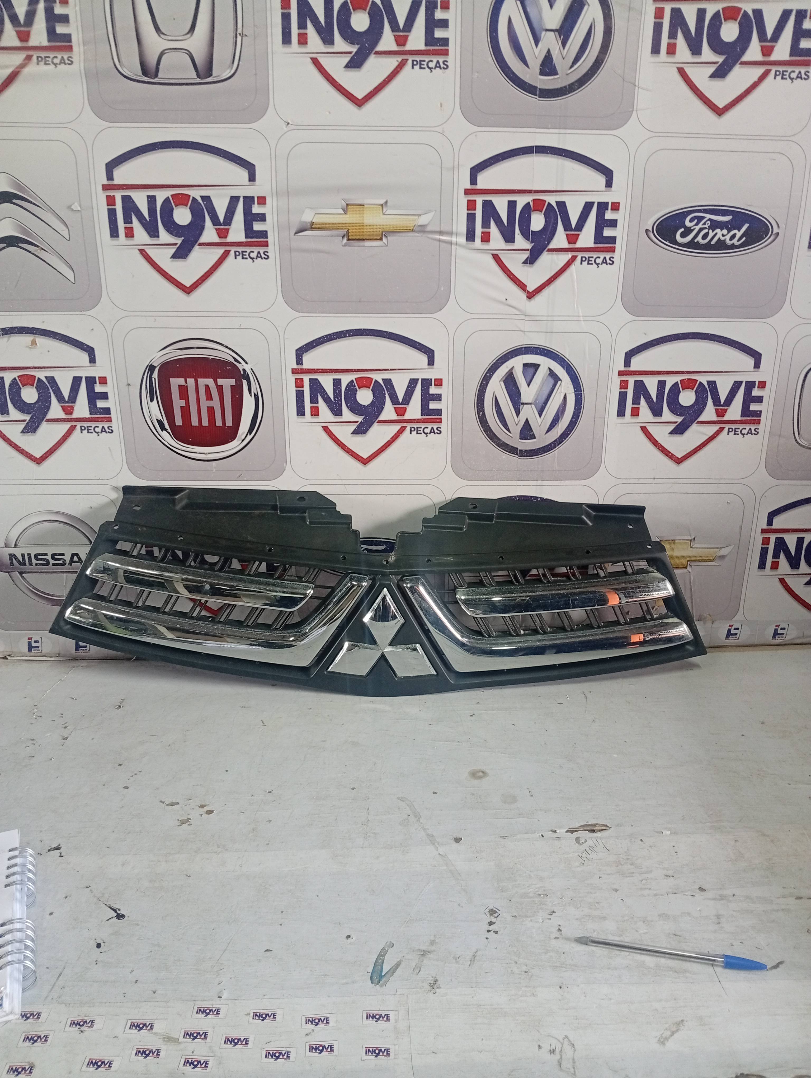 Grade Radiador L200 Triton Friso Cromado - Imagem 1