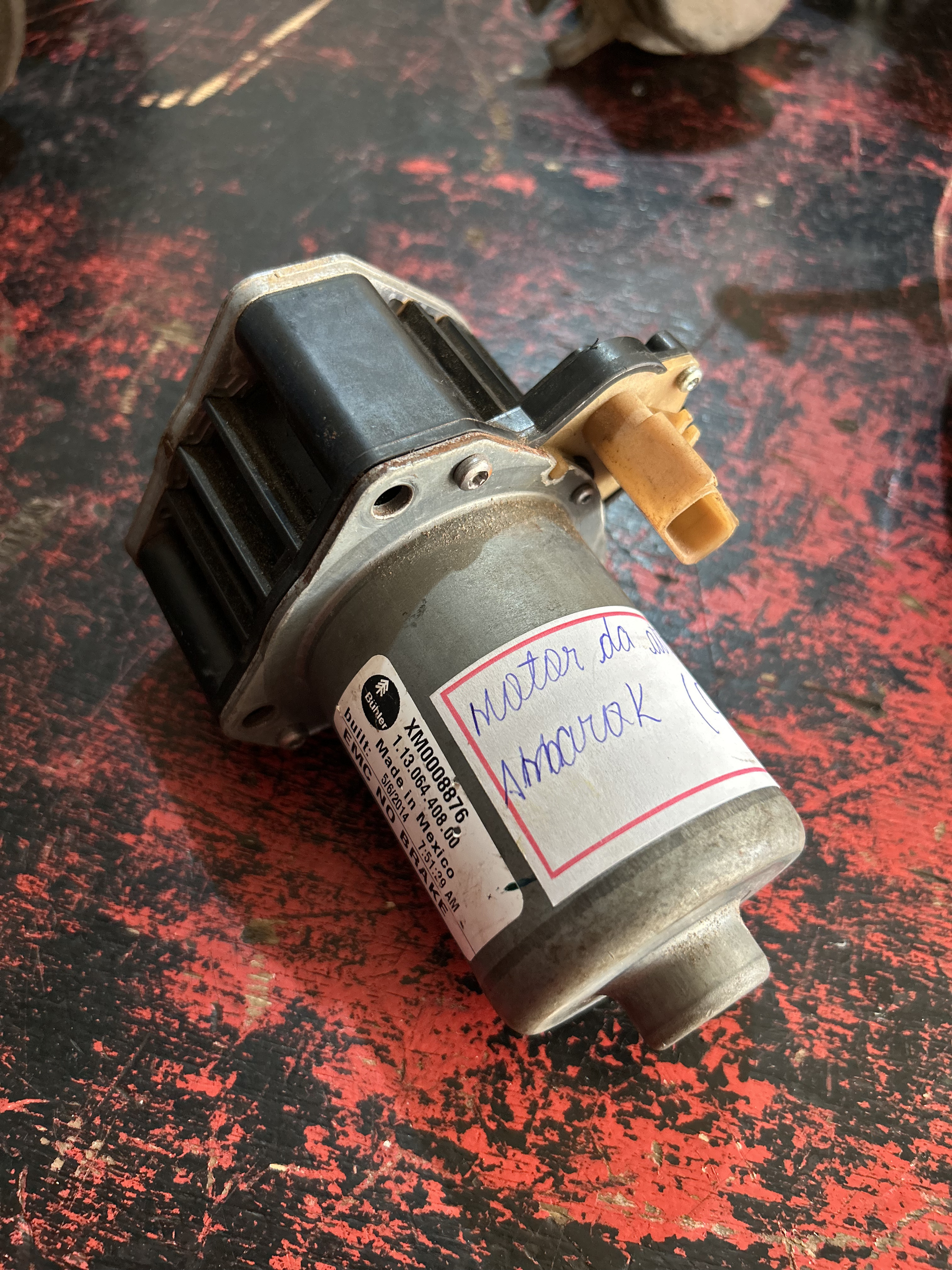 Motor Da Traçao Amarok - Imagem 1