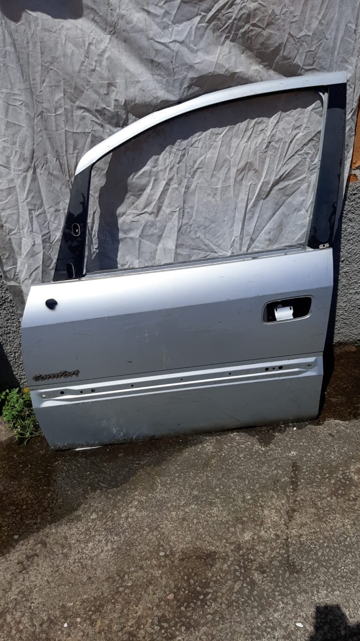 PORTA DIANT ZAFIRA 01/11 4P LE PRATA