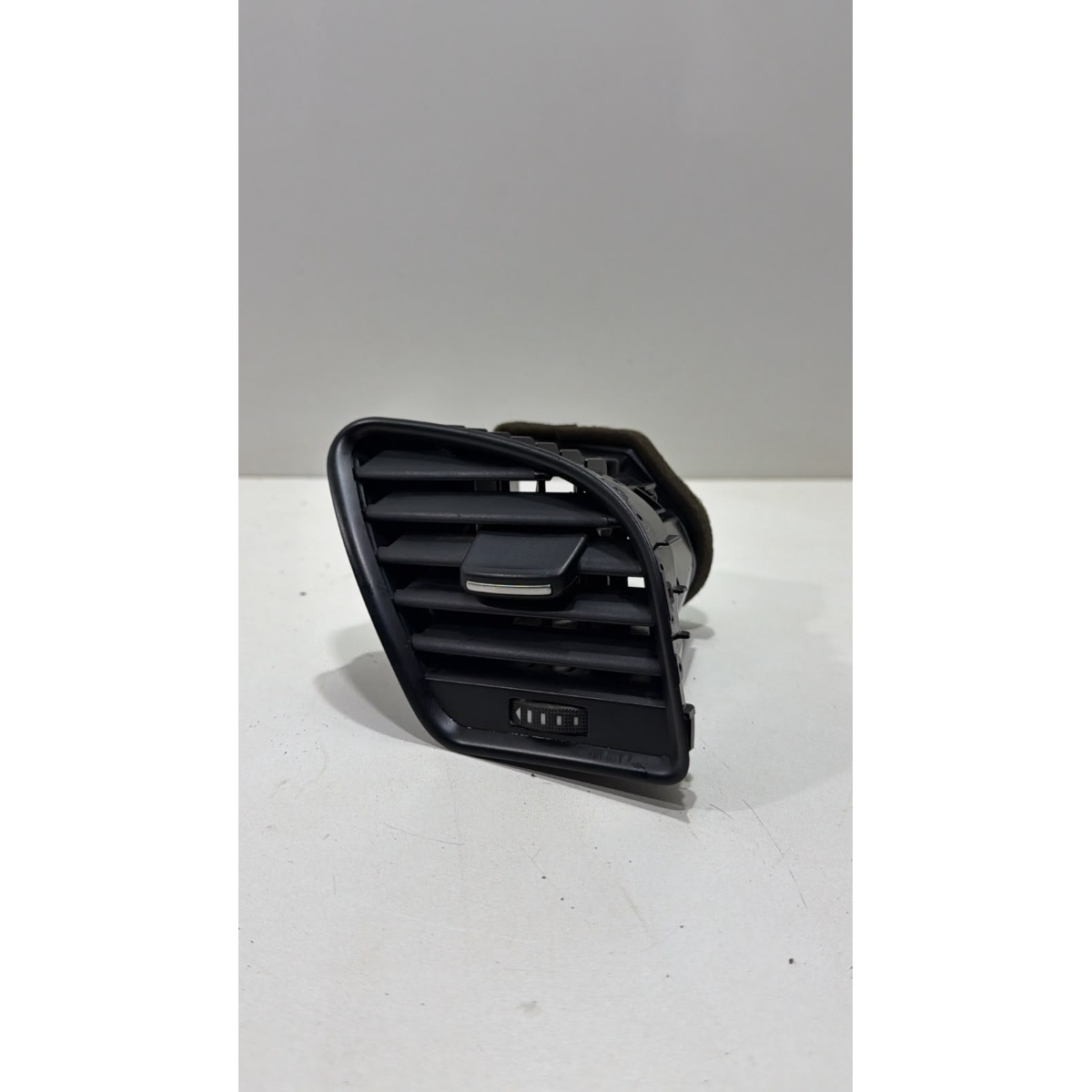 Difusor de Ar Direito Painel Audi A4 2.0 Tfsi 2011 2012 16v