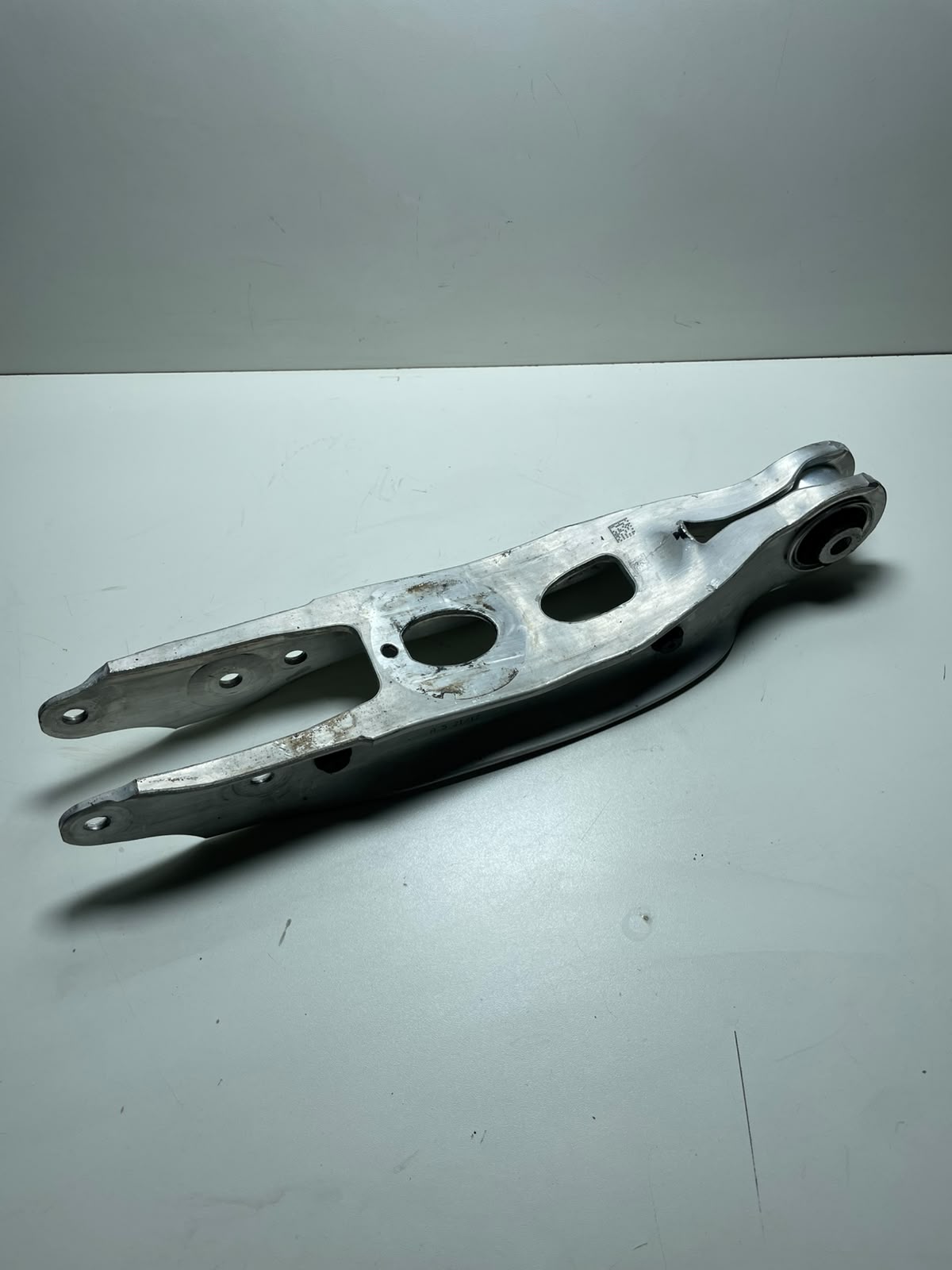 Braço Inferior Traseiro Audi A4 2.0 2017 A 2019 8w0505311h - Imagem 4