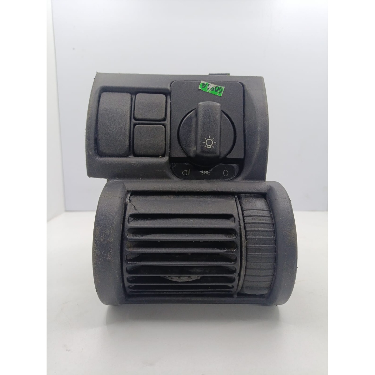 Moldura Difusor Ar L/E GM Corsa Classic 09/14 - Imagem 8