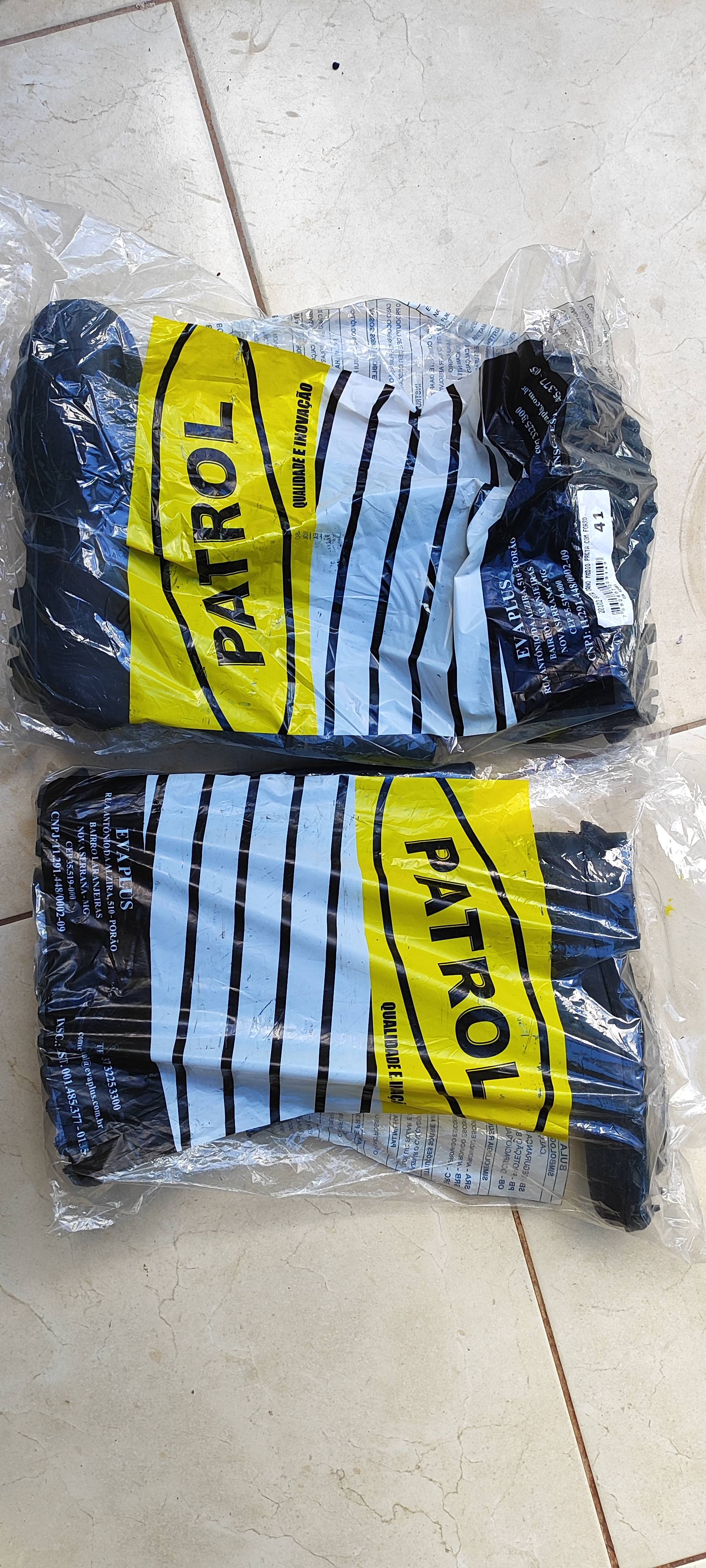 BOTA DE BORRACHA 41 - Imagem 1