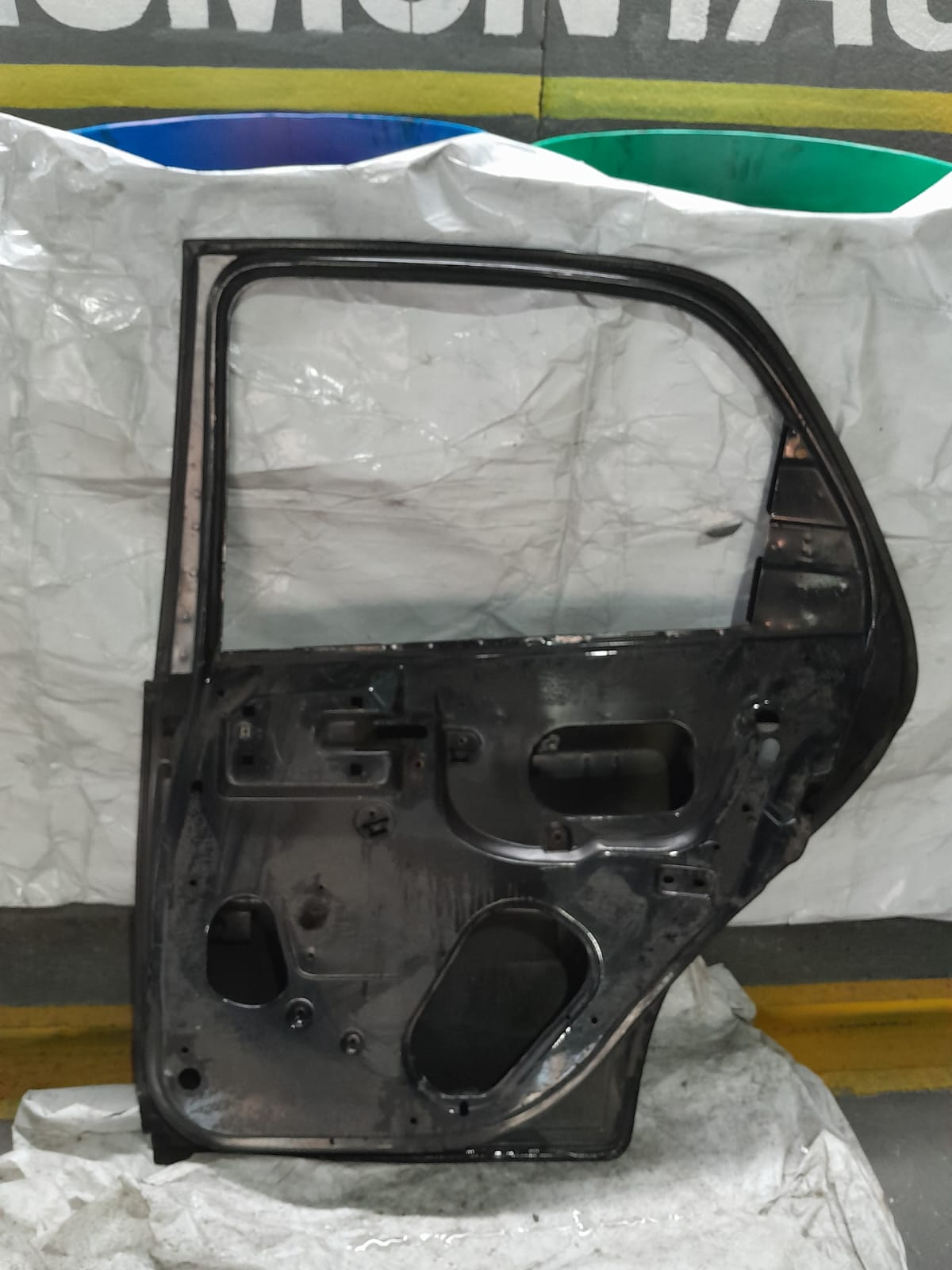 PORTA TRAS CELTA 00/06 PRETO LD - Imagem 2