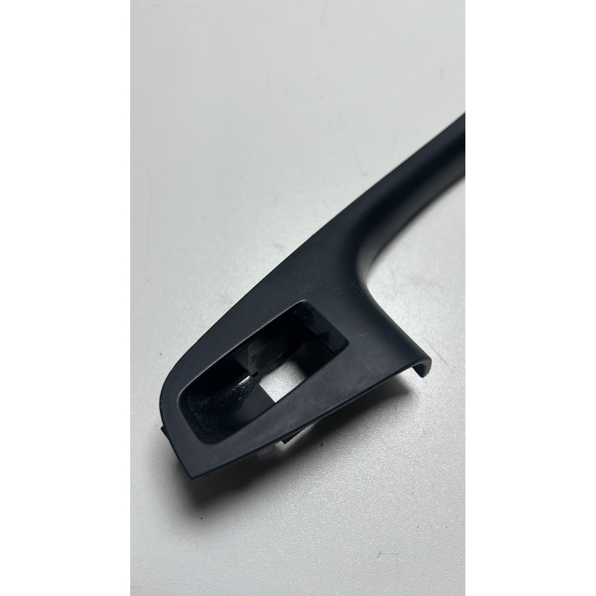 Acabamento Porta Tras Esq Jetta 2011 a 2017 5c6867255cd - Imagem 2