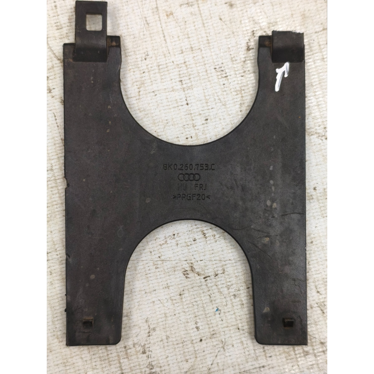 Suporte Tubo Ar Condicionado Porsche Macan 14/18 8K0260753C - Imagem 2