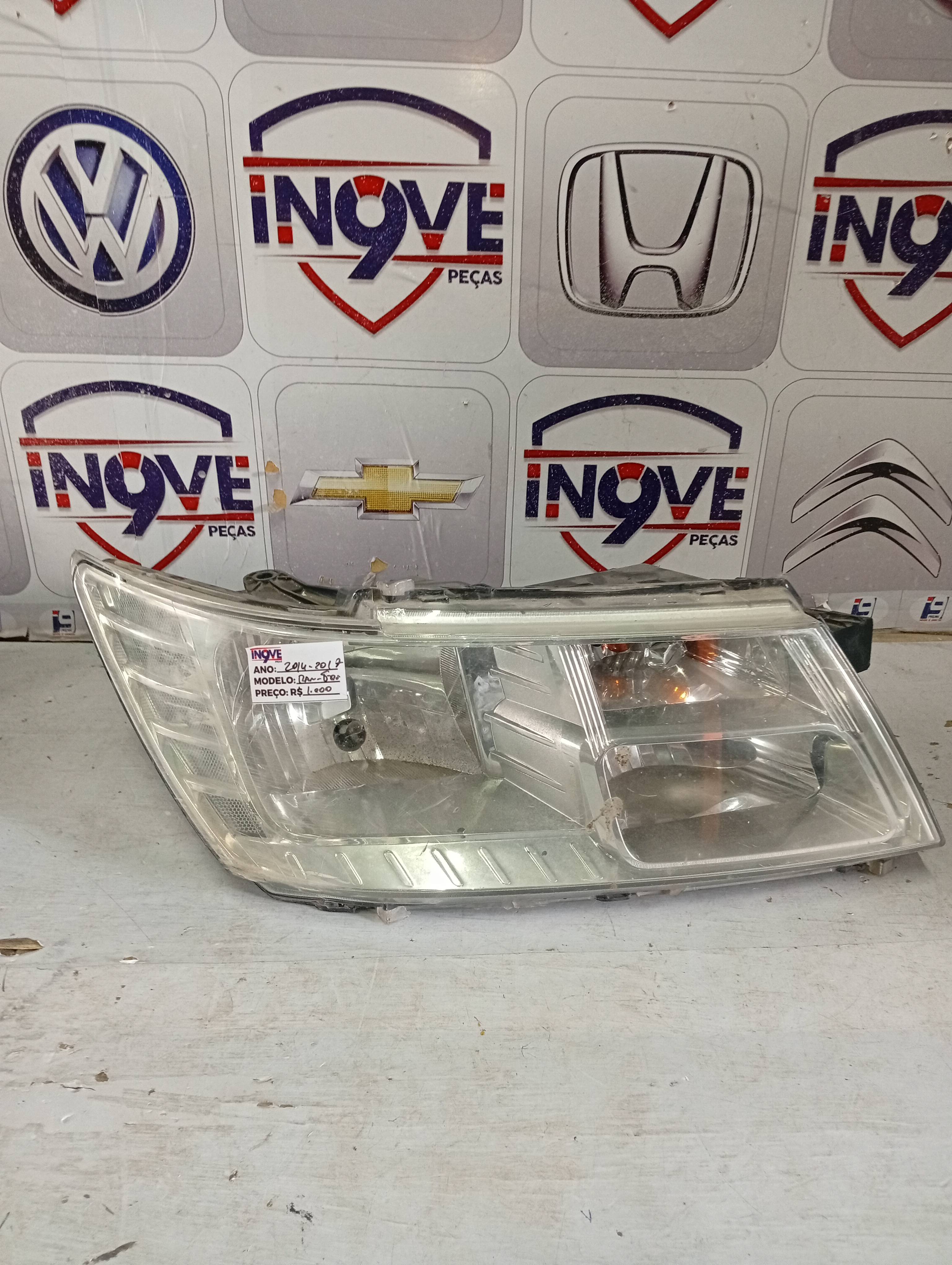 Farol Dianteiro Direito Fiat Freemont 2012-2015