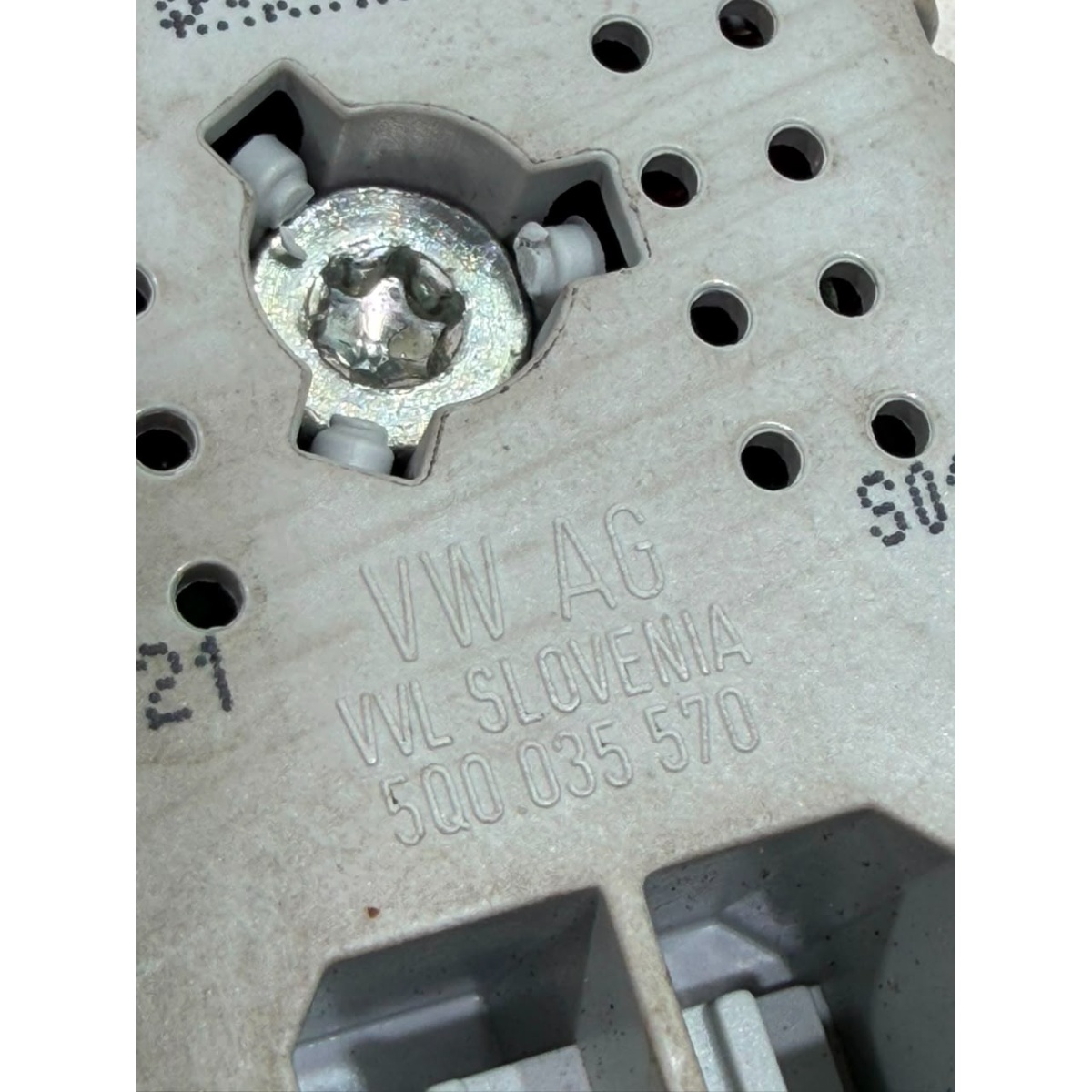 Módulo Amplificador Antena Volkswagen Taos 2021 5q0035570 - Imagem 7