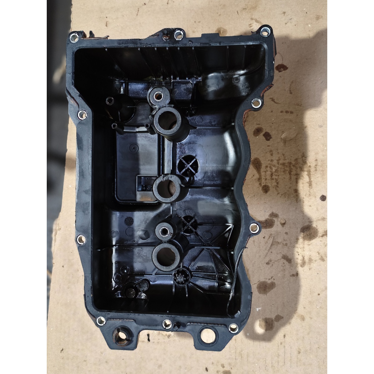 Tampa de Válvulas Renault Kwid 132657328R - Imagem 2