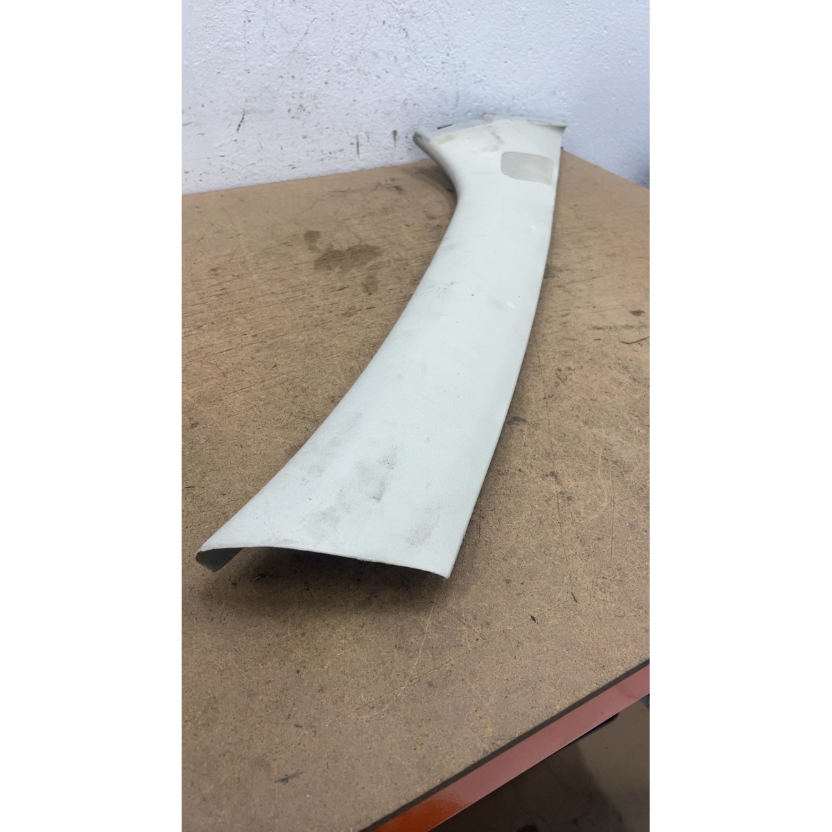 Moldura Coluna Dianteira Direita Vw Polo