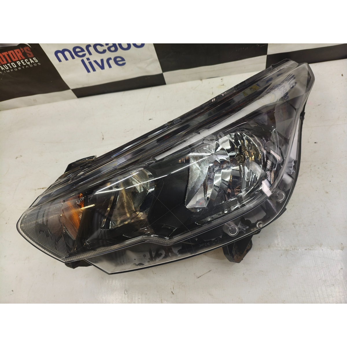 Farol Dianteiro Esquerdo S/led Fiat Cronos 20/2025 52138594 Esquerdo/motorista - Imagem 2