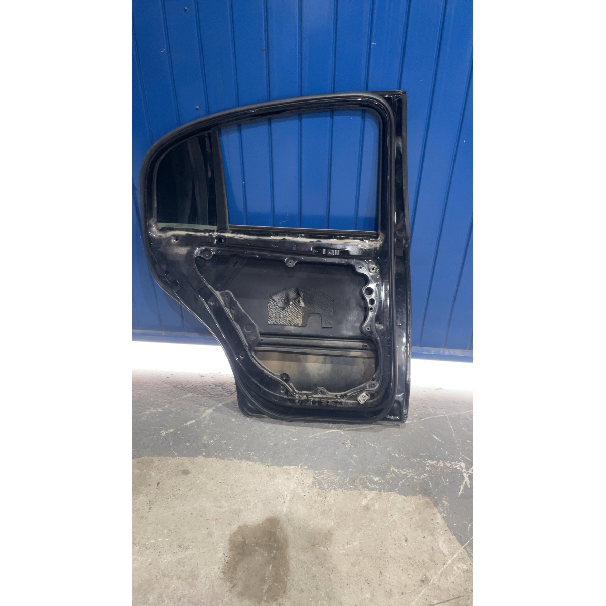 Porta Traseira Esquerda Polo Sedan 2005 Dianteira Esquerda Preto - Imagem 3