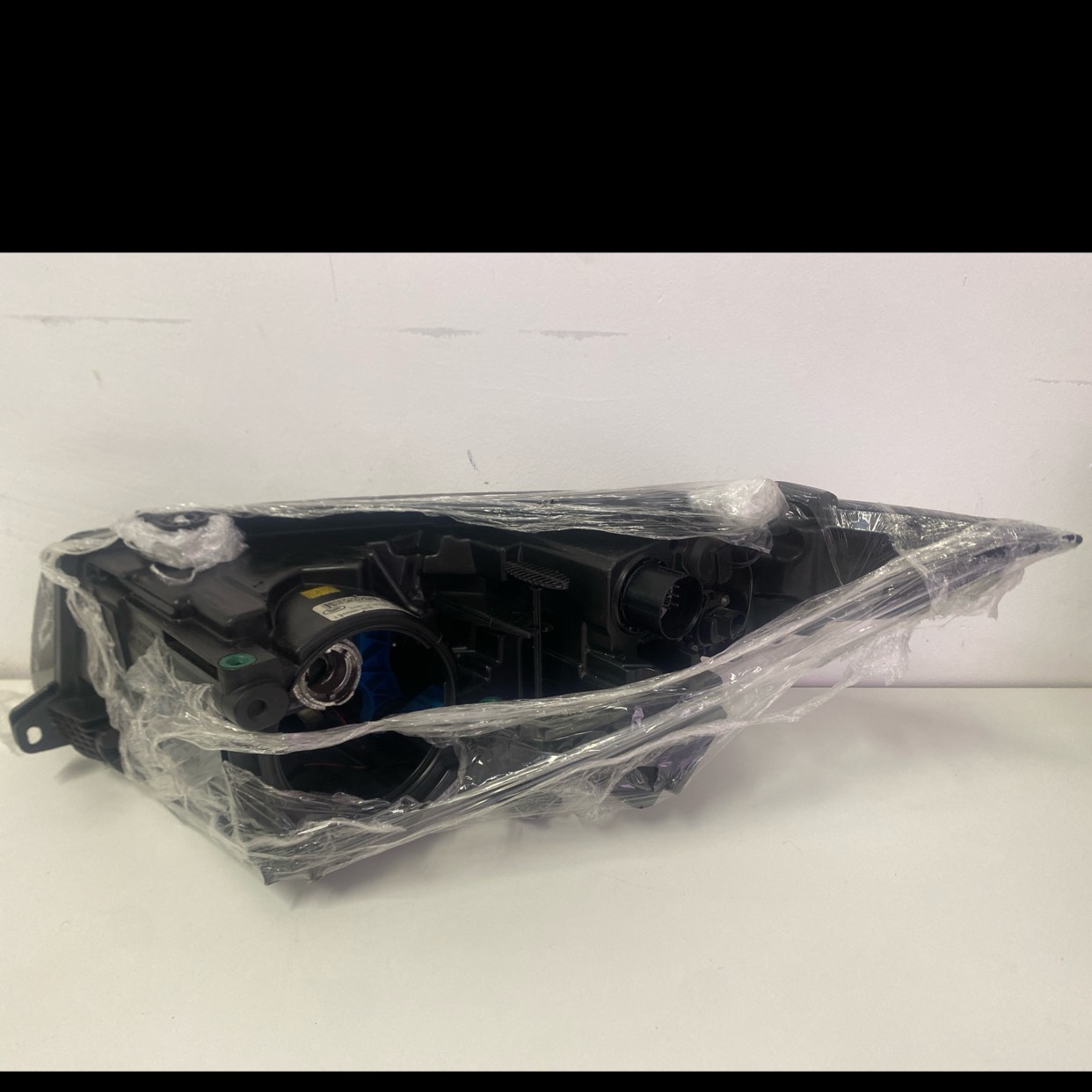 Farol Lado Direito Land Rouver 12/15 - Imagem 3