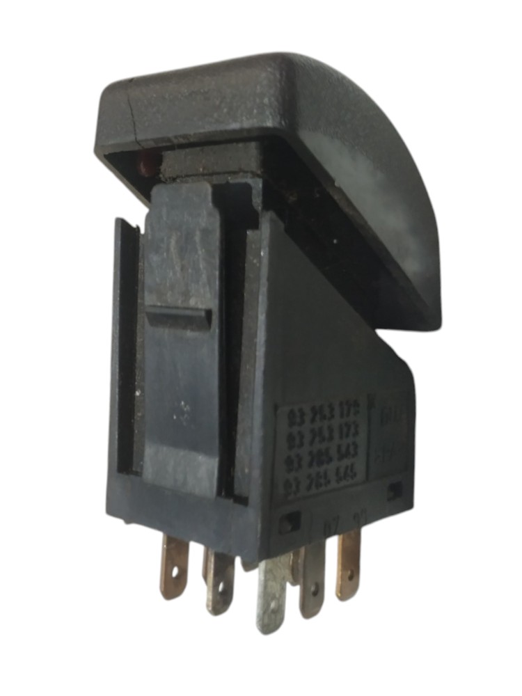 Botão Pisca Alerta Interruptor Gm Classic Corsa 94 93253179 - Imagem 3