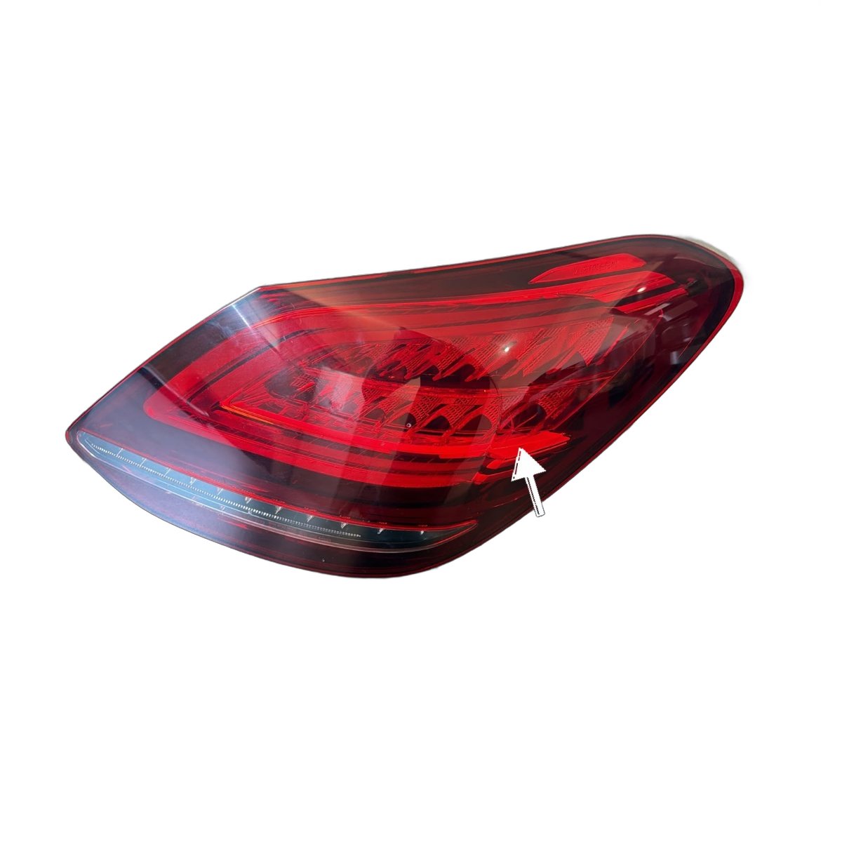 Lanterna Da Mercedes C180 C200 2015 2016 2017 2018 Direita Direito/passageiro Vermelho - Imagem 3