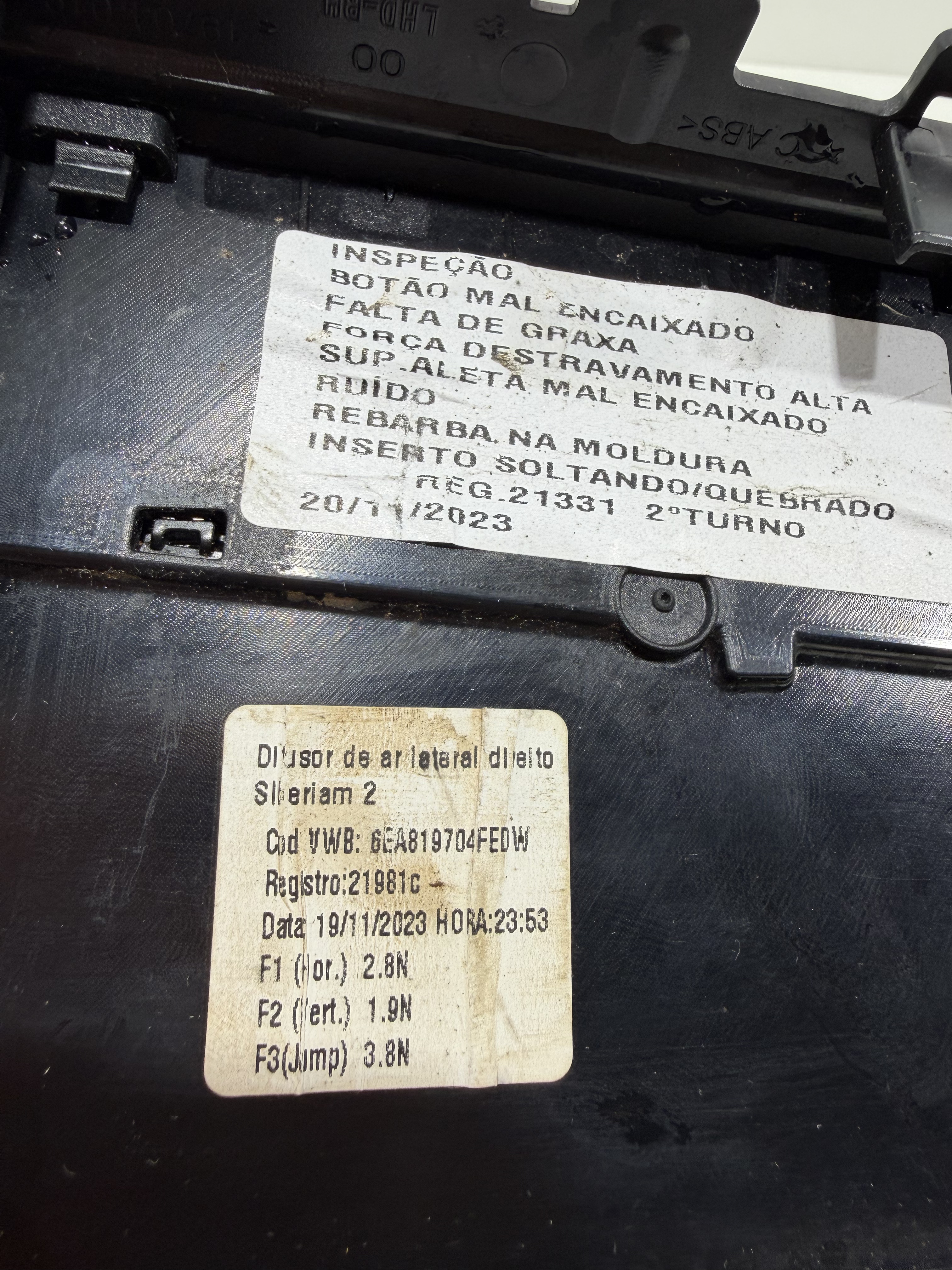 Difusor de Ar Lat. Dir - Volkswagen Polo Track 6EA819704FEDW - Imagem 3