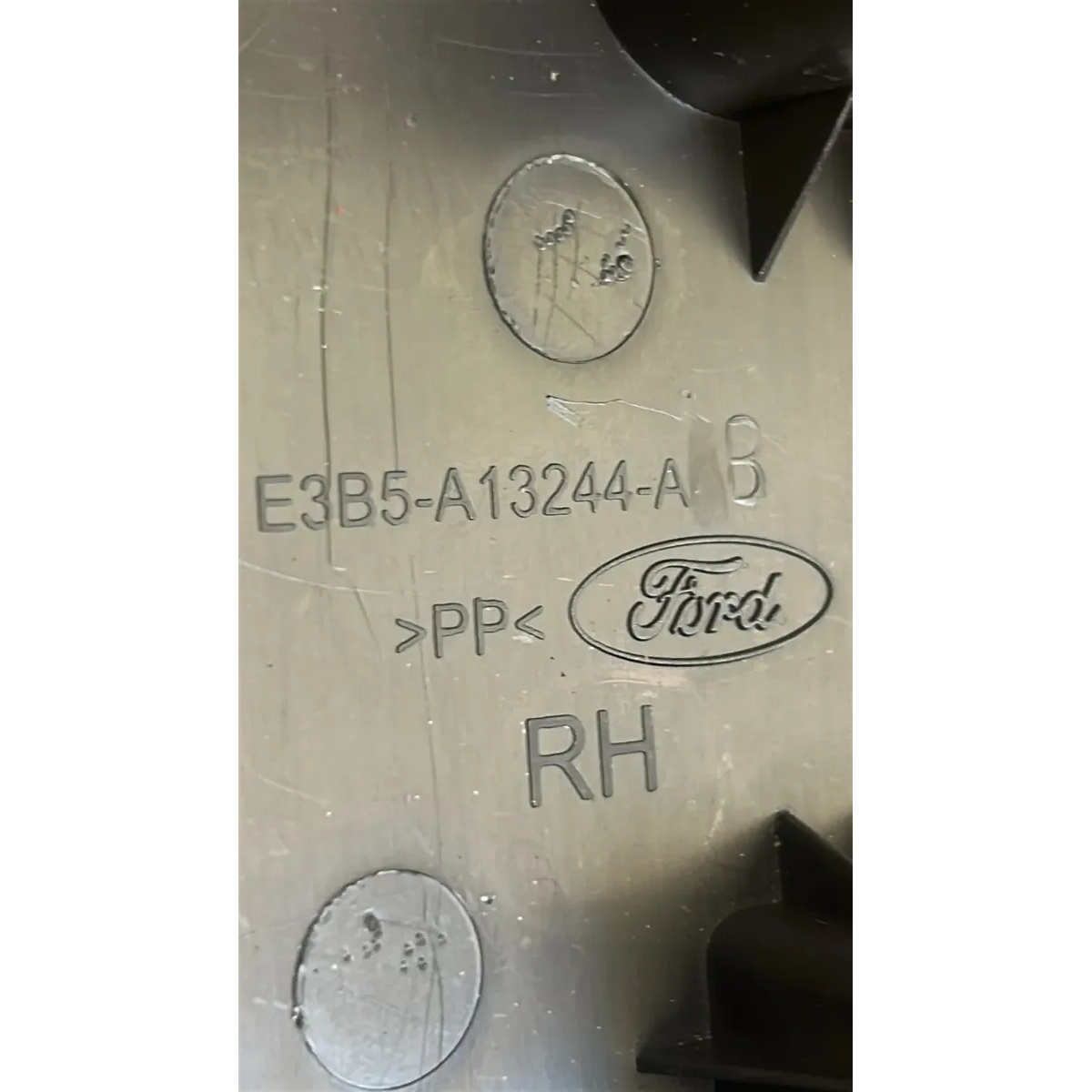 Soleira Porta Traseira Direita Ford Ka 2014-2021 - Imagem 2