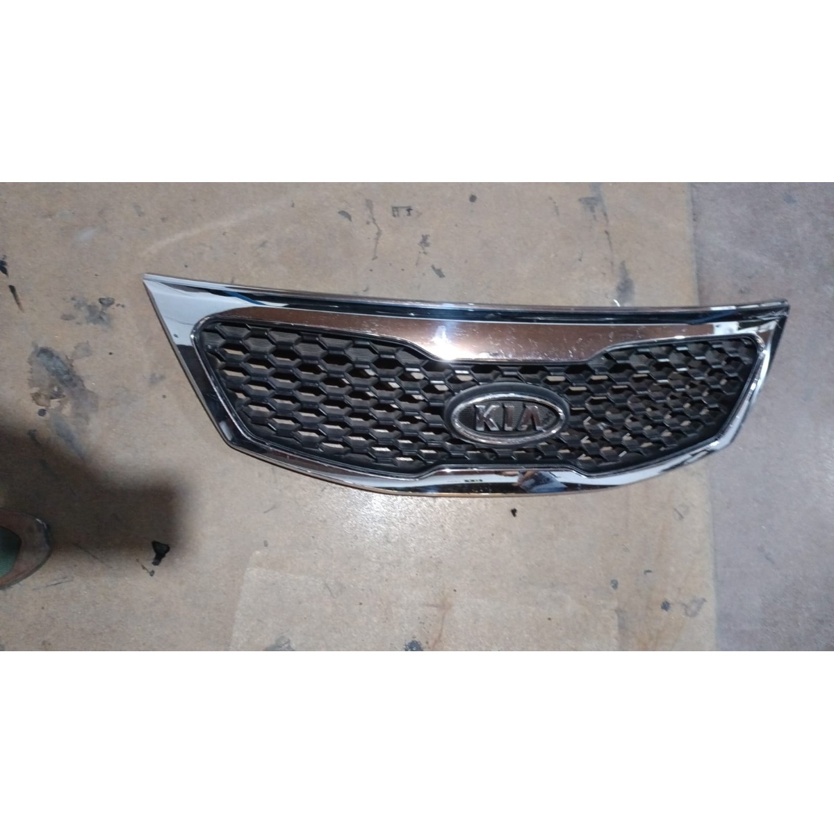 Grade Superior Dianteira Kia Sorento 2009-2013 Preto Cromado