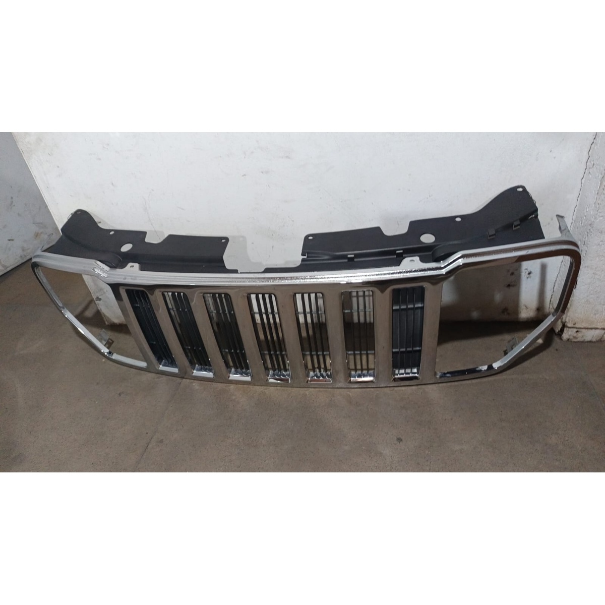 Grade Dianteira Jeep Cherokee