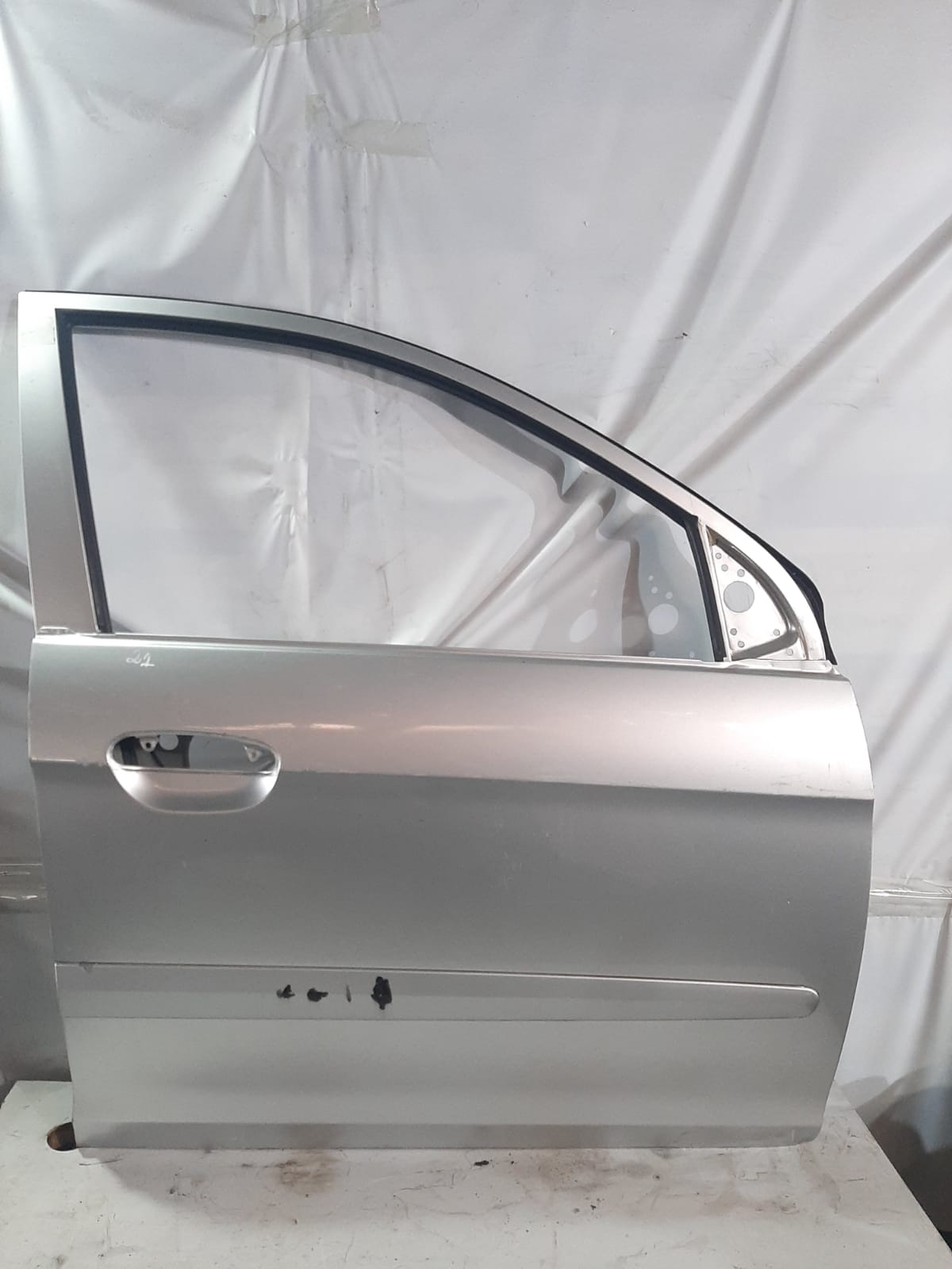 PORTA DIANTEIRA  PICANTO LADO DIREITO (PRATA)