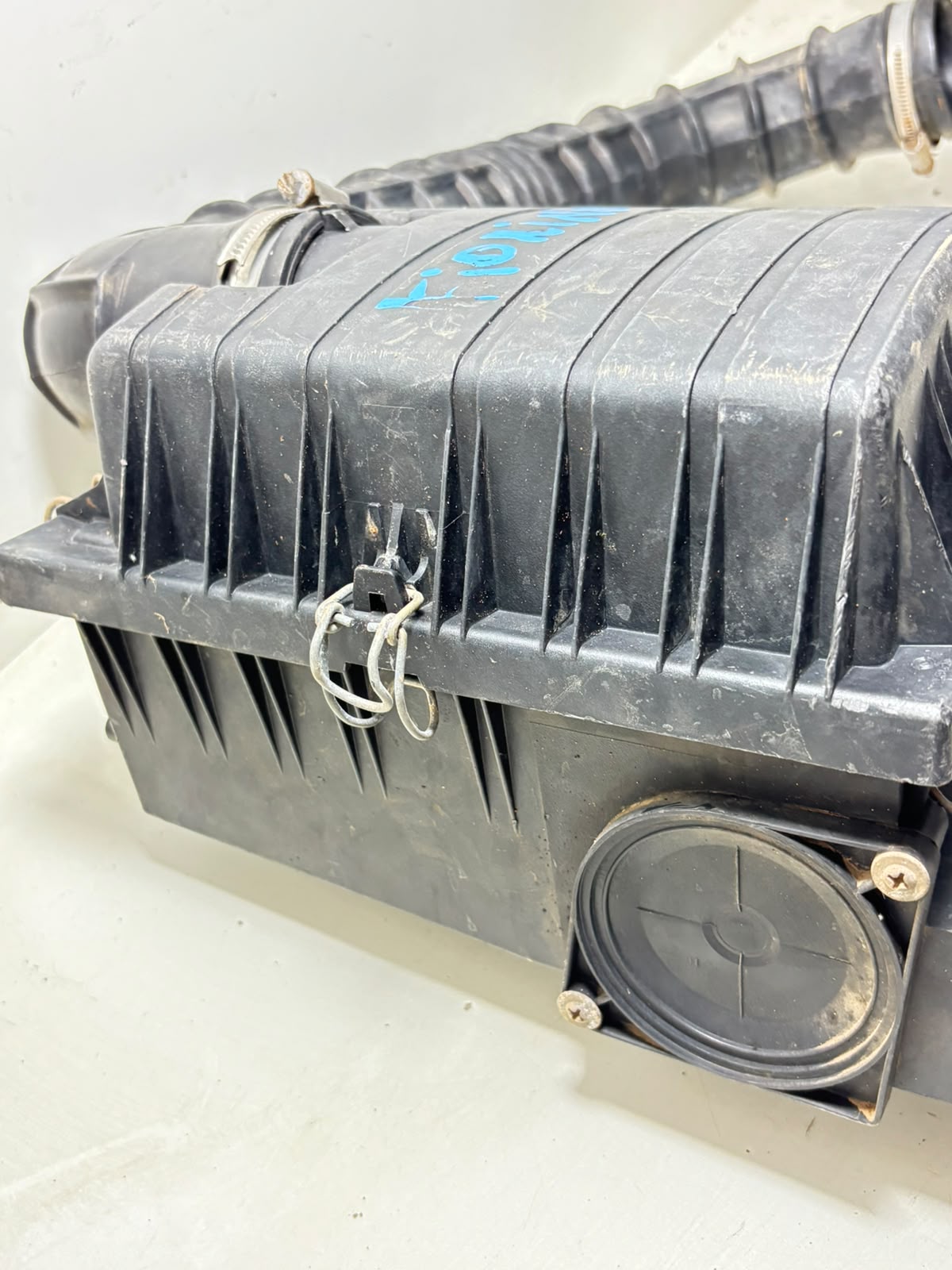 Caixa Filtro Ar Motor 1.0 8V 7748426 Uno Palio Fiorino 91 99 - Imagem 9