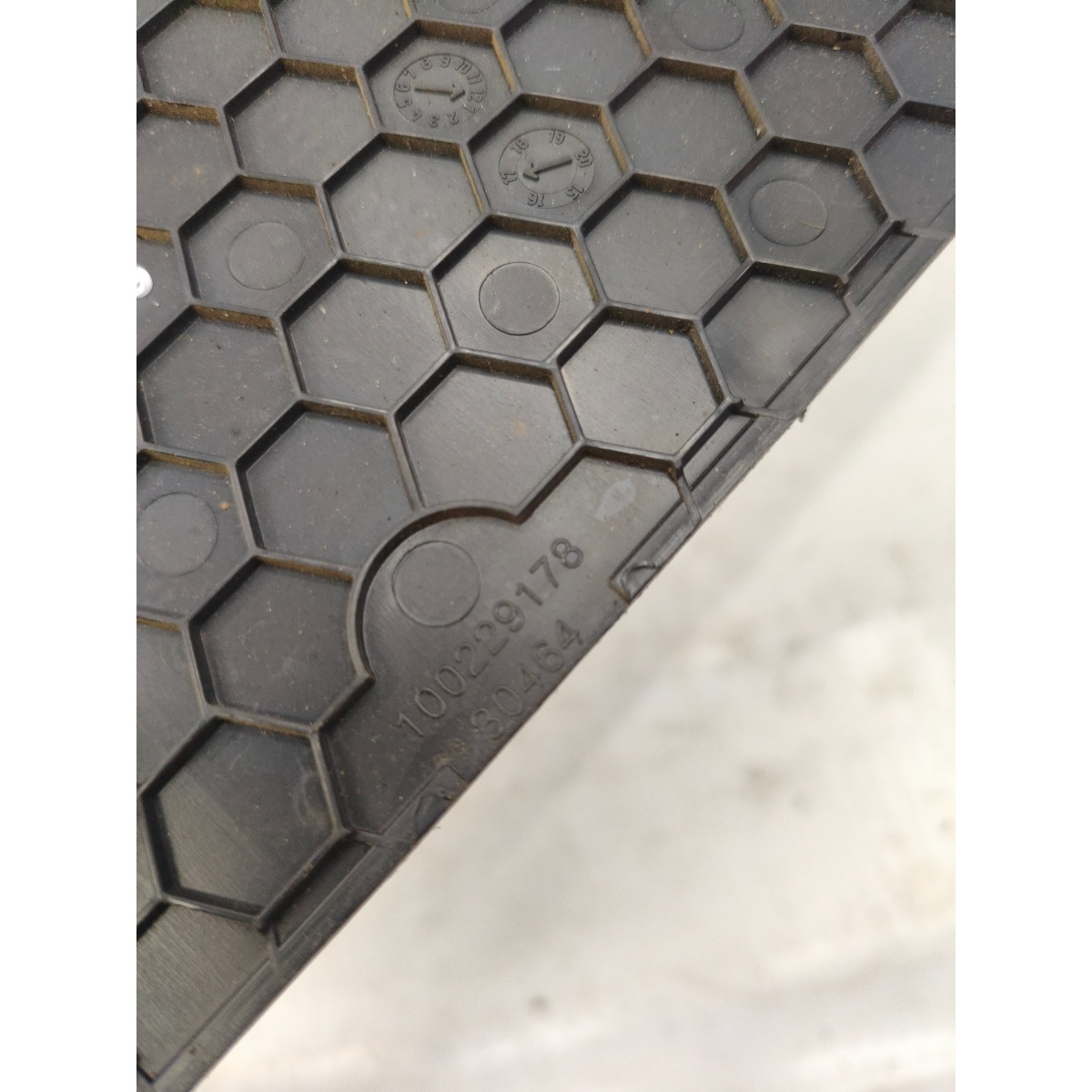 Moldura Lateral Direita Painel Fiat Mobi 2017 A 26 100229178 - Imagem 5