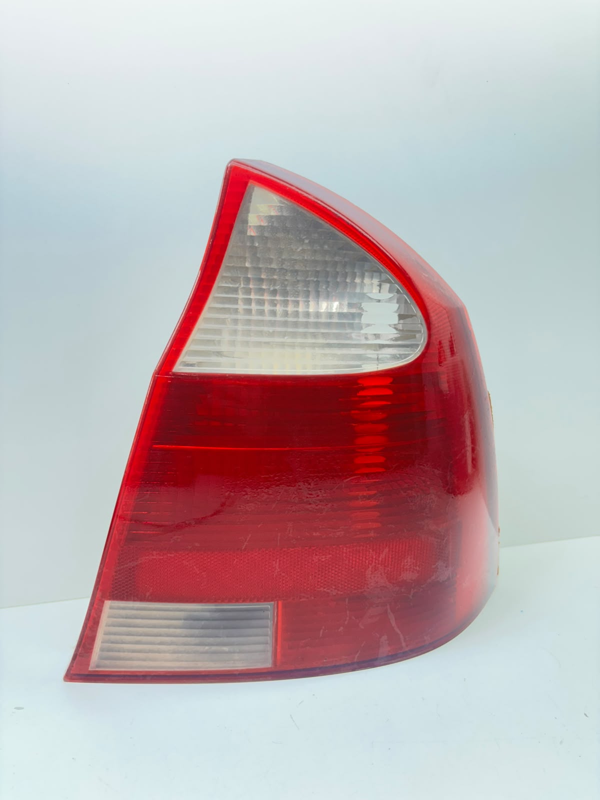 Lanterna Corsa Classic Lado Direito Original Gm Arteb Direito/passageiro Vermelho E Cristal - Imagem 5