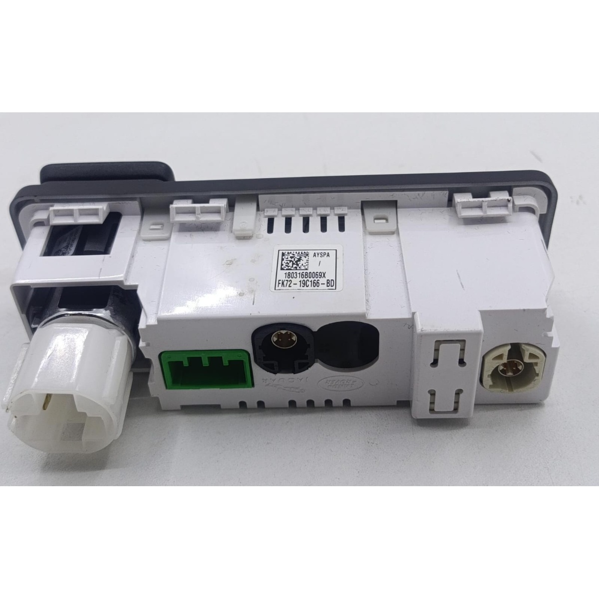 Entrada USB Auxiliar Land Rover Discovery - Imagem 2
