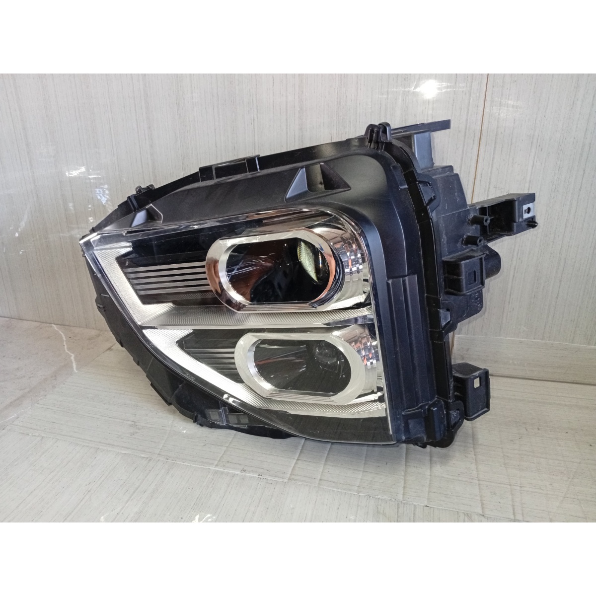 Farol Mitsubishi Eclipse Cross 2024 Inferior Com Avaria - Imagem 3