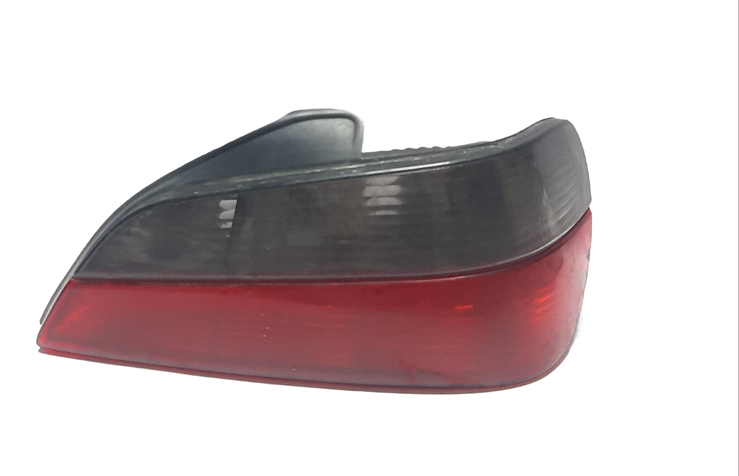 LANTERNA TRASEIRA  PEUGEOT 106 1996/1998 LD/MALA USADA @