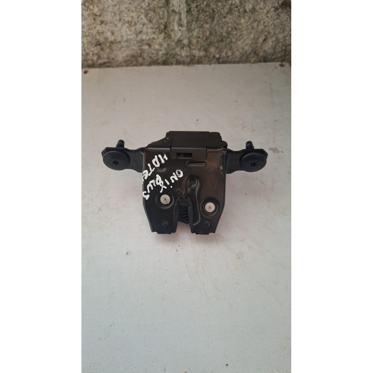 Fechadura Tampa Traseiro Chevrolet Onix 2025 Hatch