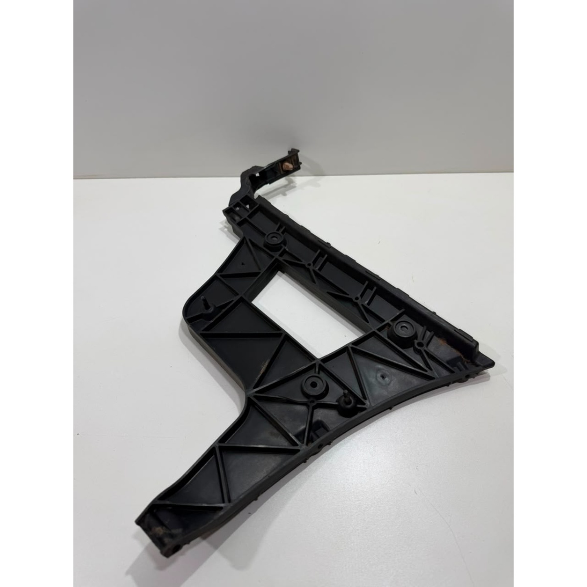 Guia Parachoque Audi A4 Avant 2010 a 2015 Traseiro Esquerdo - Imagem 5