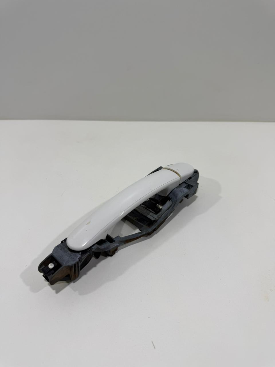 Maçaneta Externa Dianteira Direita VW Golf 3b0837886