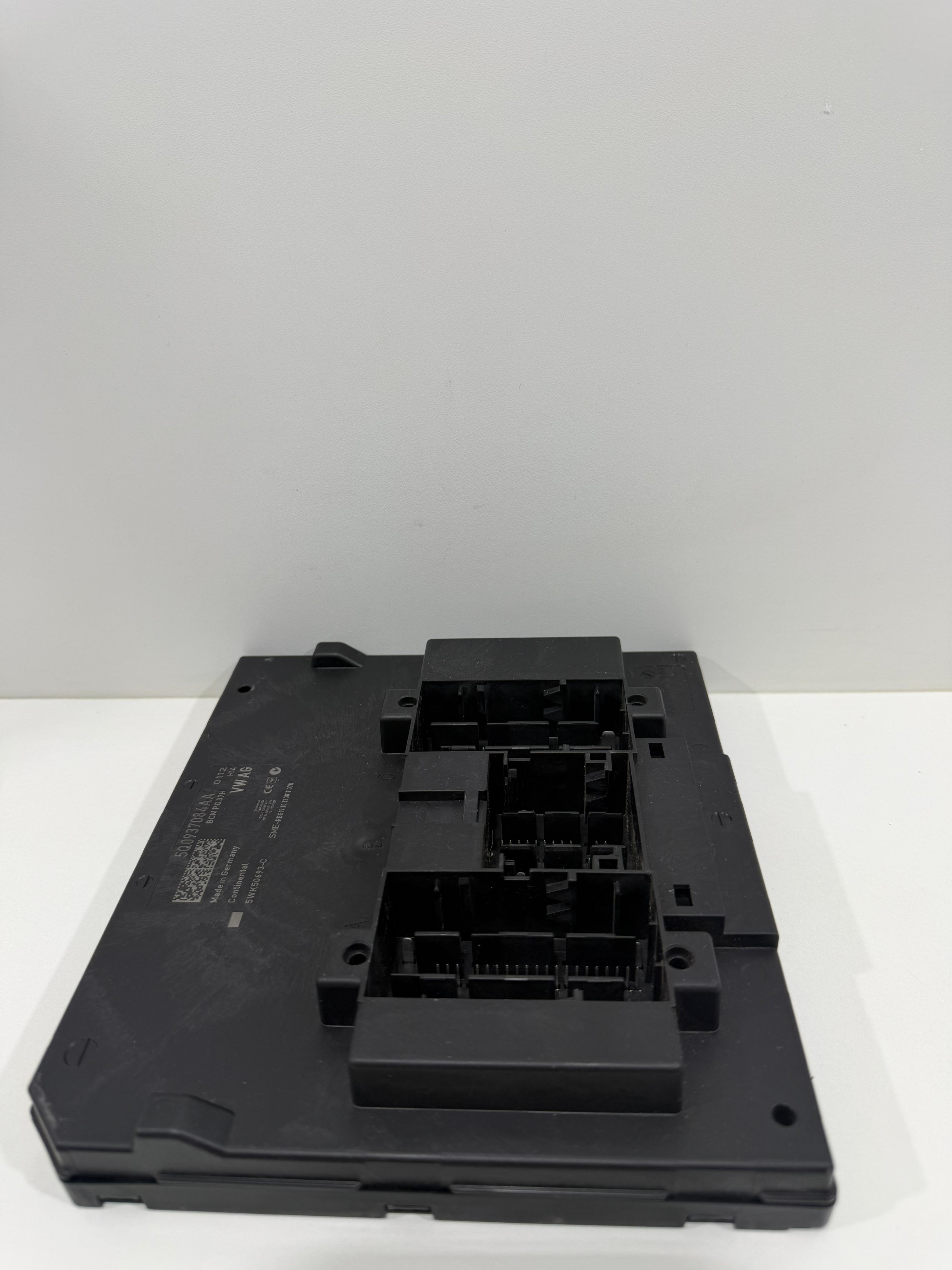 Módulo Bcm Audi A3 Tfsi 1.8 5q0937084a - Imagem 4