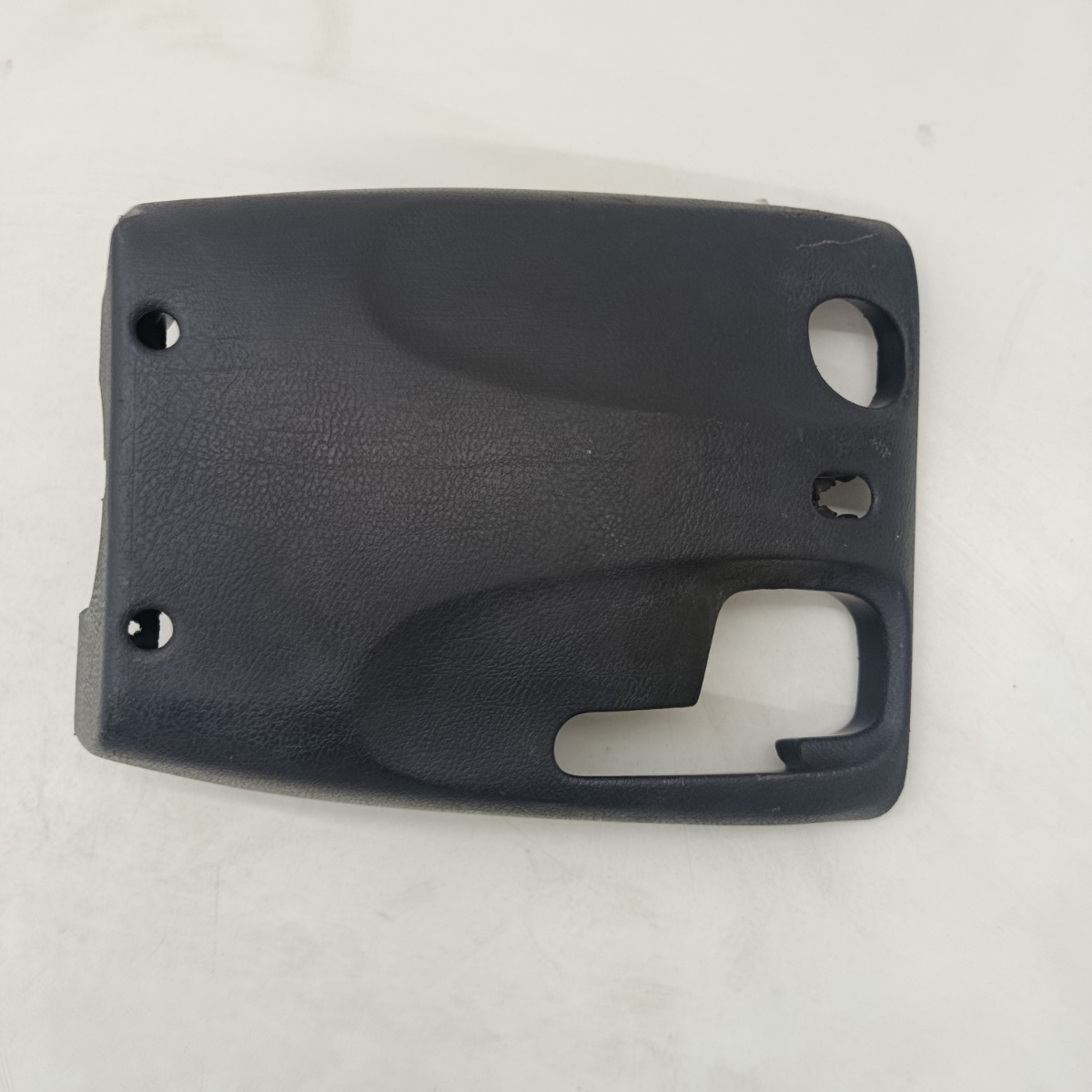 Moldura Inferior Coluna de direção Renault Clio 2007 08 09 - Imagem 3