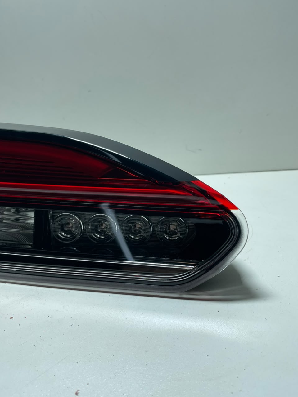 Lanterna Tampa Esq Corolla Cross 2022 a 2025 W5773 - Imagem 3