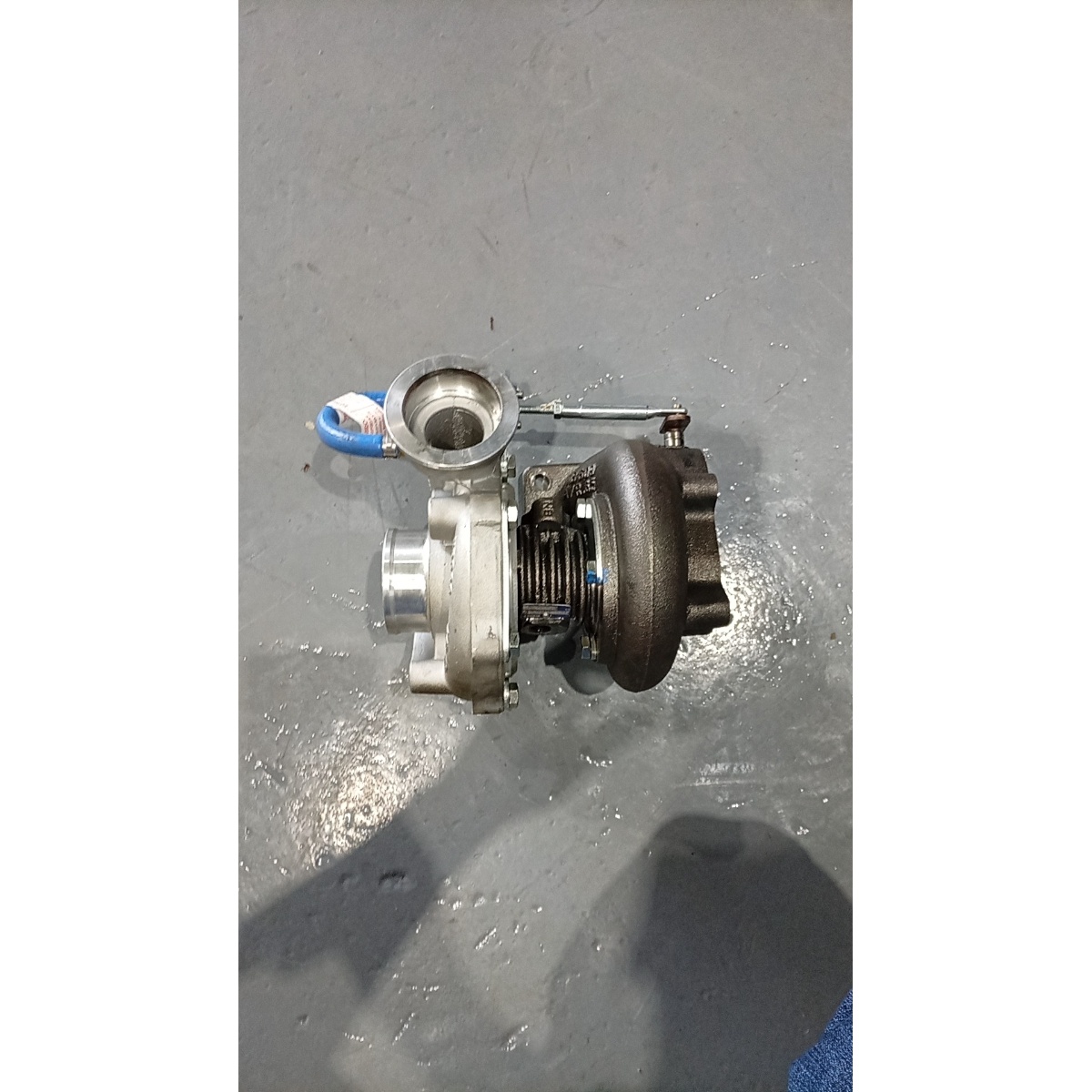 Turbocompressor Mahle Tc0130110 Para Ford F-250 - Imagem 3