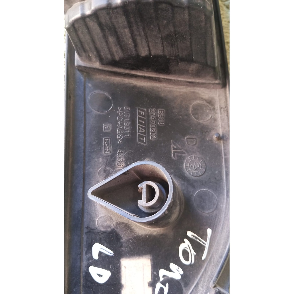 Lanterna Fiat Toro Traseira Com Luz Ré Original Cod 27470202 Vermelho - Imagem 3