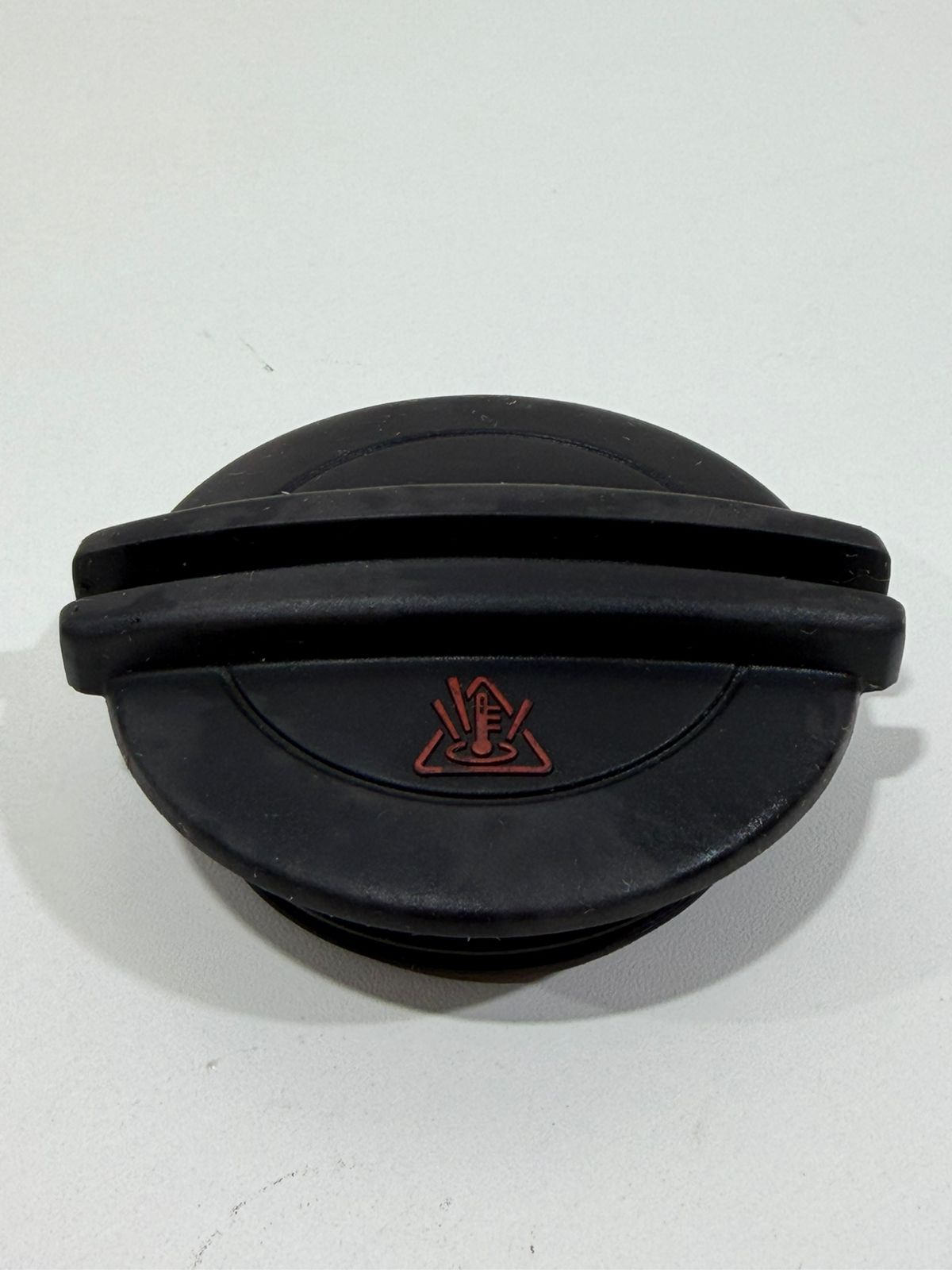 Tampa Reservatório de Radiador VW Golf 3C0121321 - Imagem 2