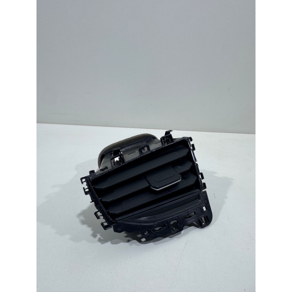 Difusor Ar Polo Virtus 2018 2020 2022 Esquerdo 6ea819703