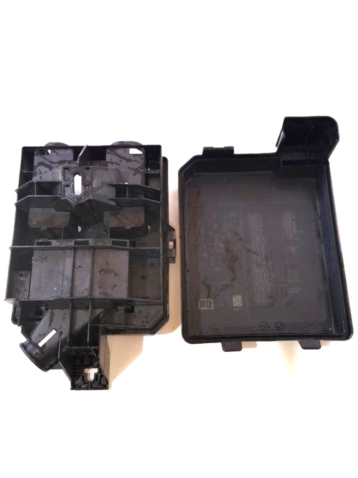 Tampa Caixa Fusível - Chevrolet Onix e Prisma 2013-2019 - Imagem 3