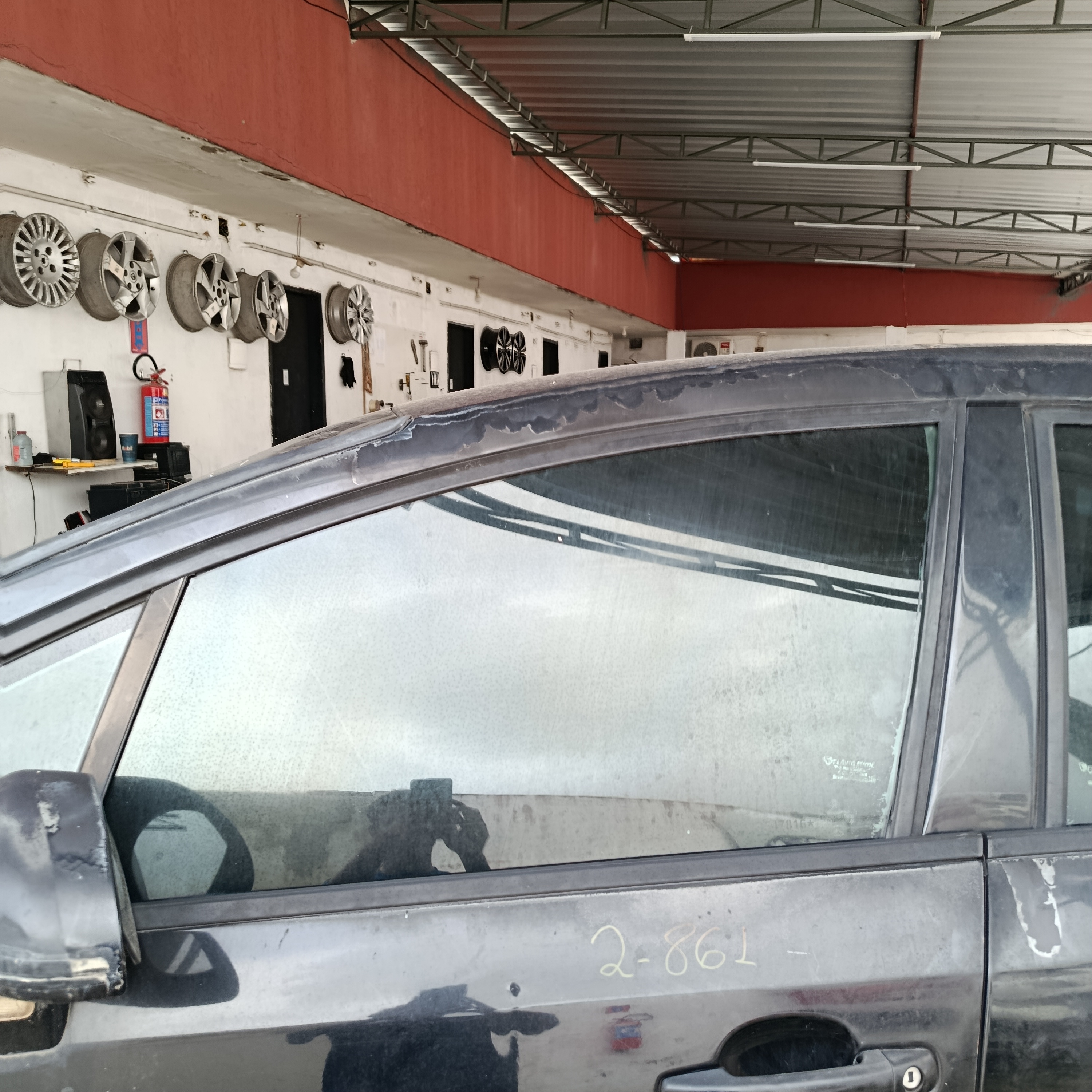 VIDRO PORTA DIANTEIR ESQIERD CITROEN C4 PALLAS HATCH - Imagem 4