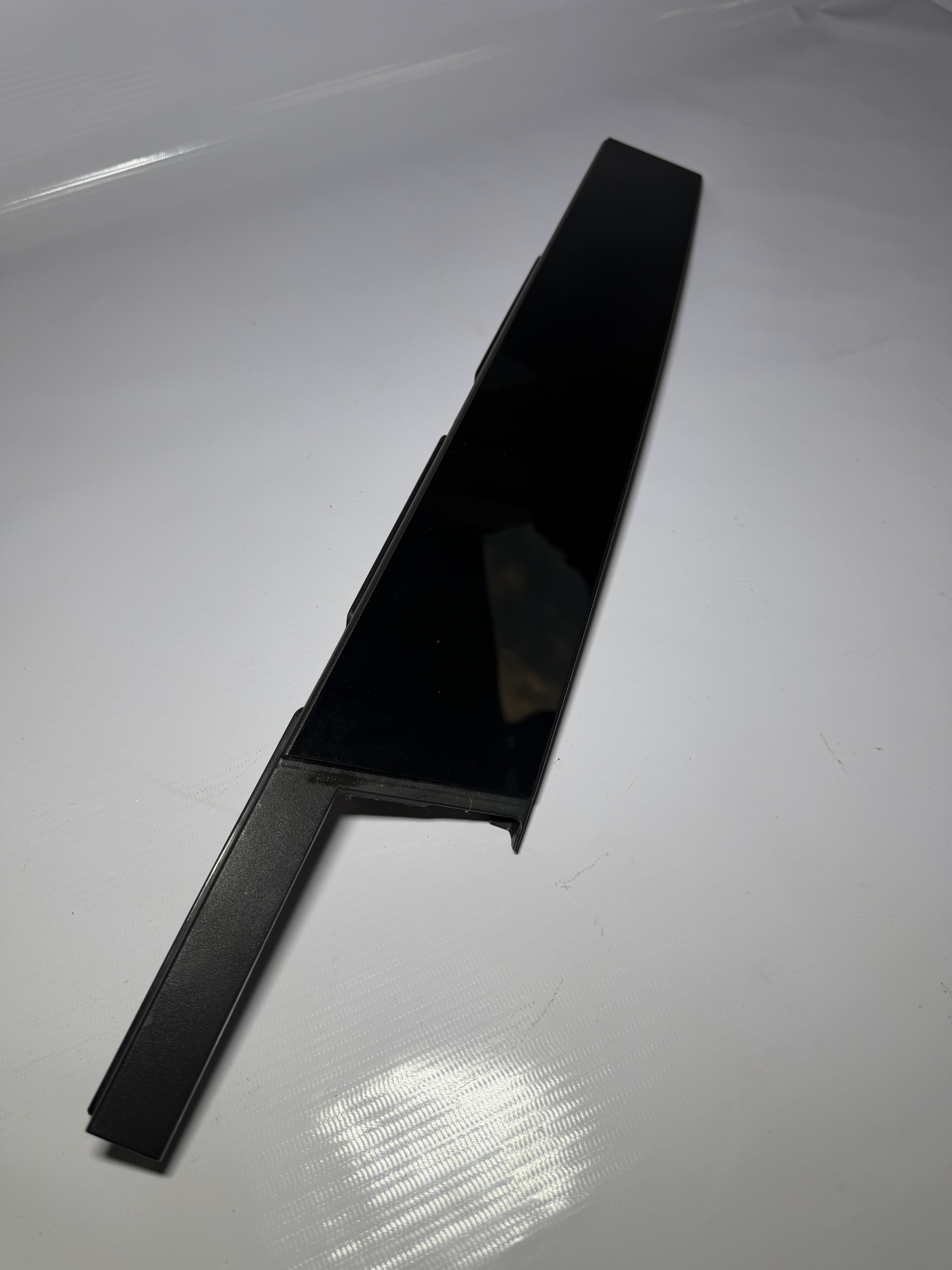 Acabamento Moldura Porta Diant Esquerda VW 2G4837901E - Imagem 1