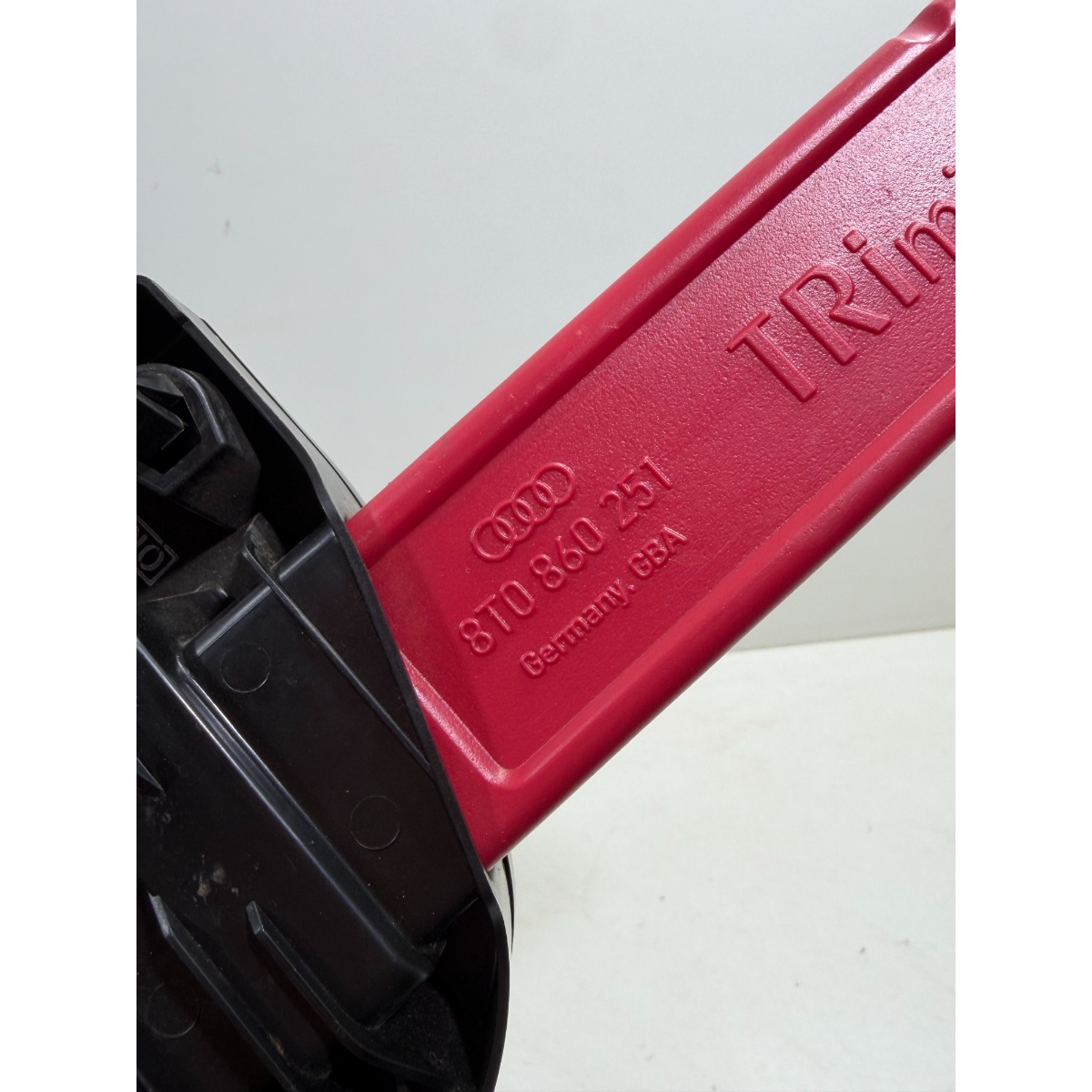 Triangulo Sinalizaçao Audi A3 2019 Sedan (Usado) 8T0860251 - Imagem 8