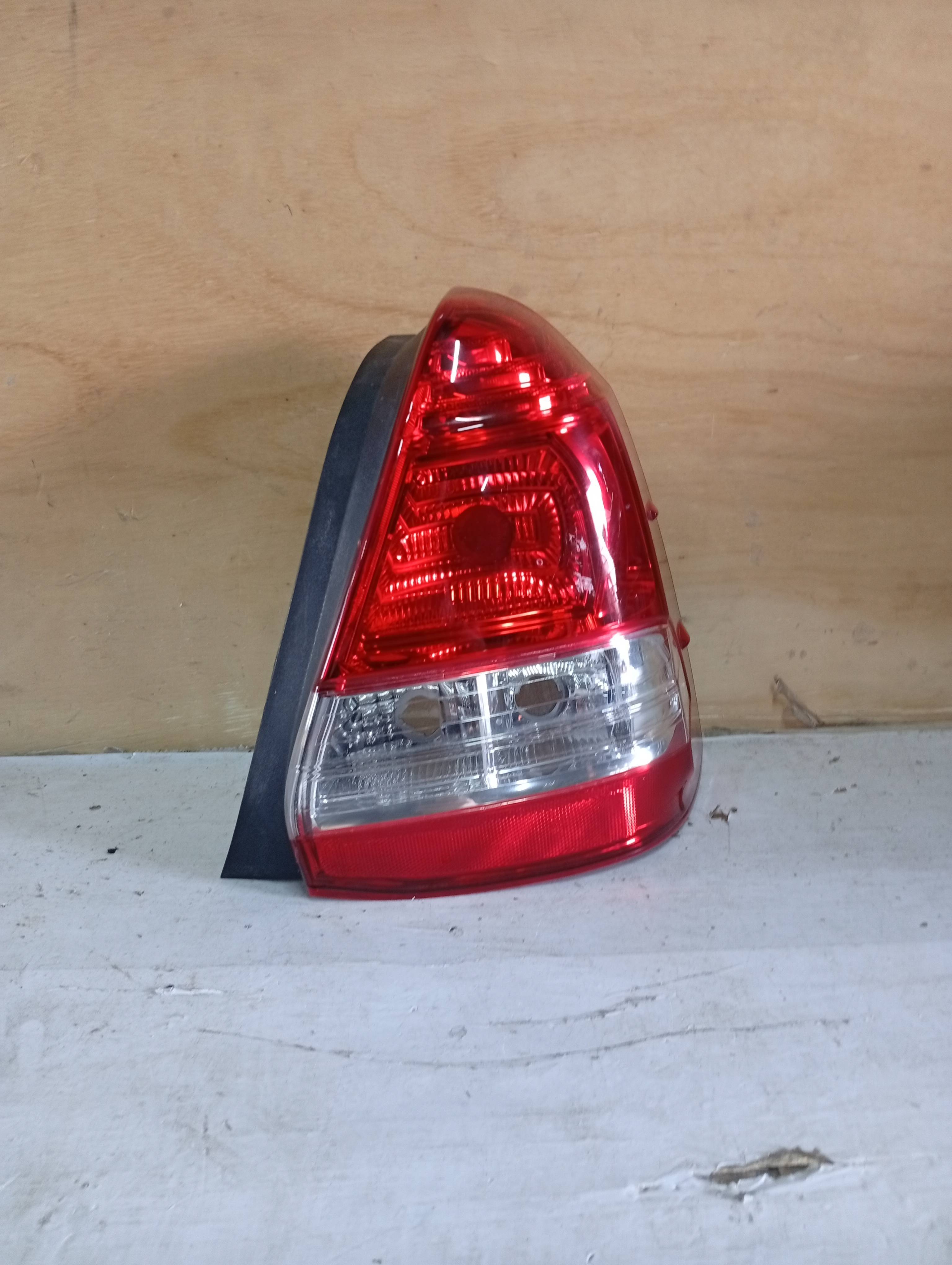 Lanterna De Etios Sedan Ld