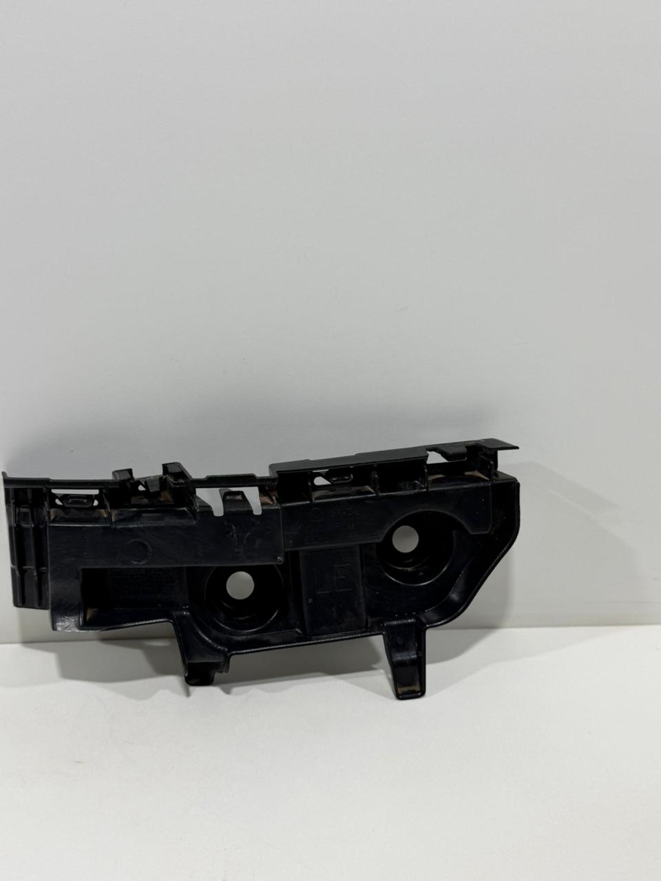 Guia Para-choque T.E VW Polo 6EA807453