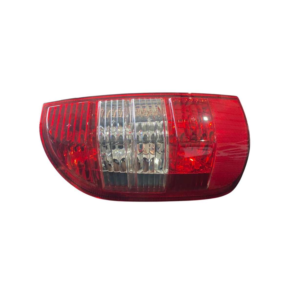 Lanterna L.e Gm S10 09/11 Valeo Esquerdo/motorista Vermelho E Translúcido (branco) - Imagem 2