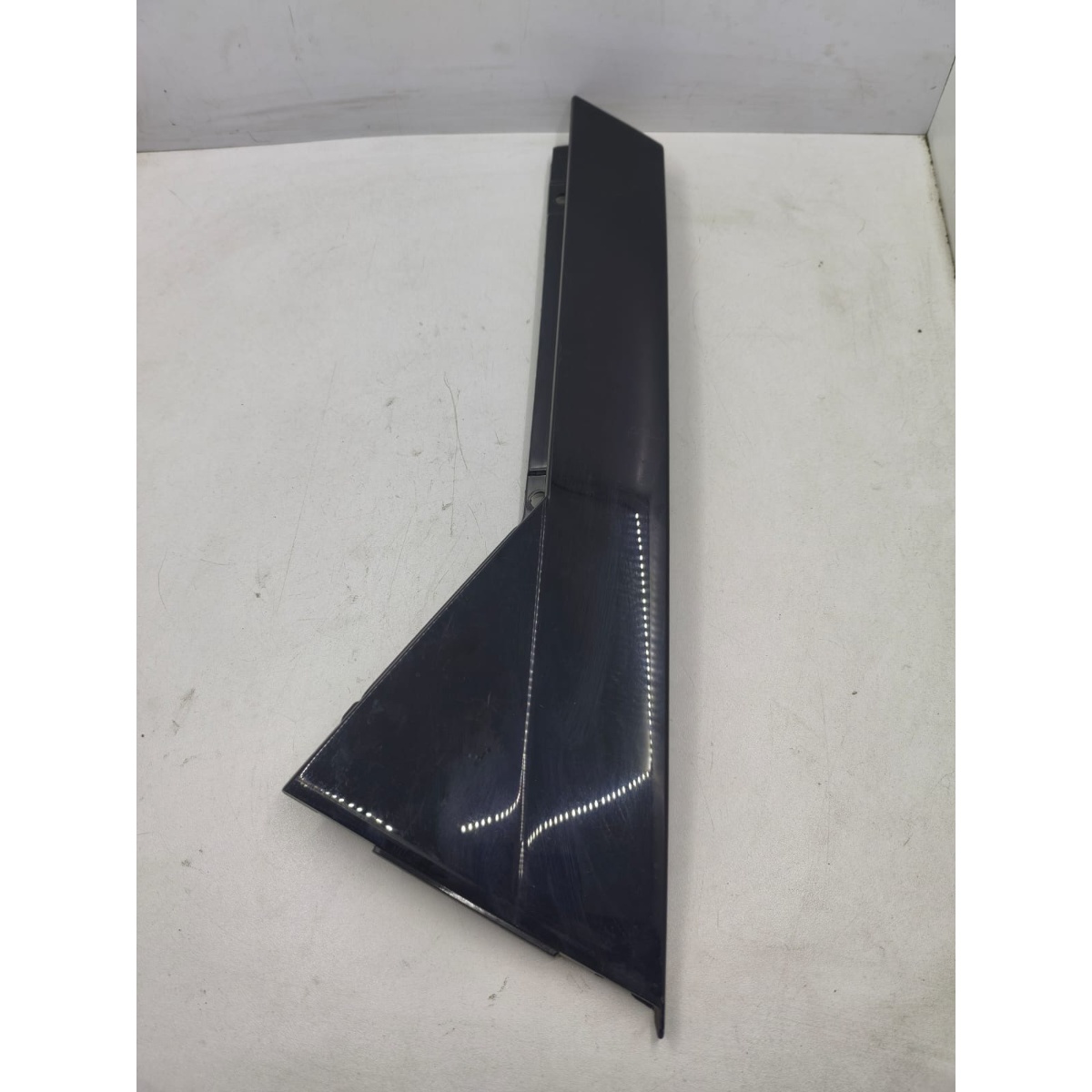Acabamento Moldura Coluna Porta Tras Esq Audi Q5 18/25
